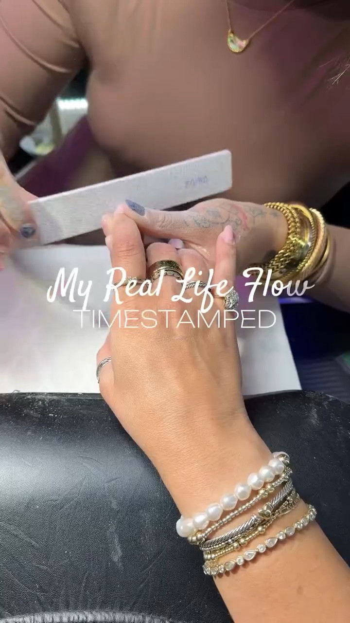 That morning flow into the afternoon 🙃 completely forgot I was even vlogging haha 

For ⛓️‍💥s from this reel reply SHOP! 

#morningvlog #sahmvlog #nailday nailvlog spend the day with me, hot Pilates, lululemon, Pilates set