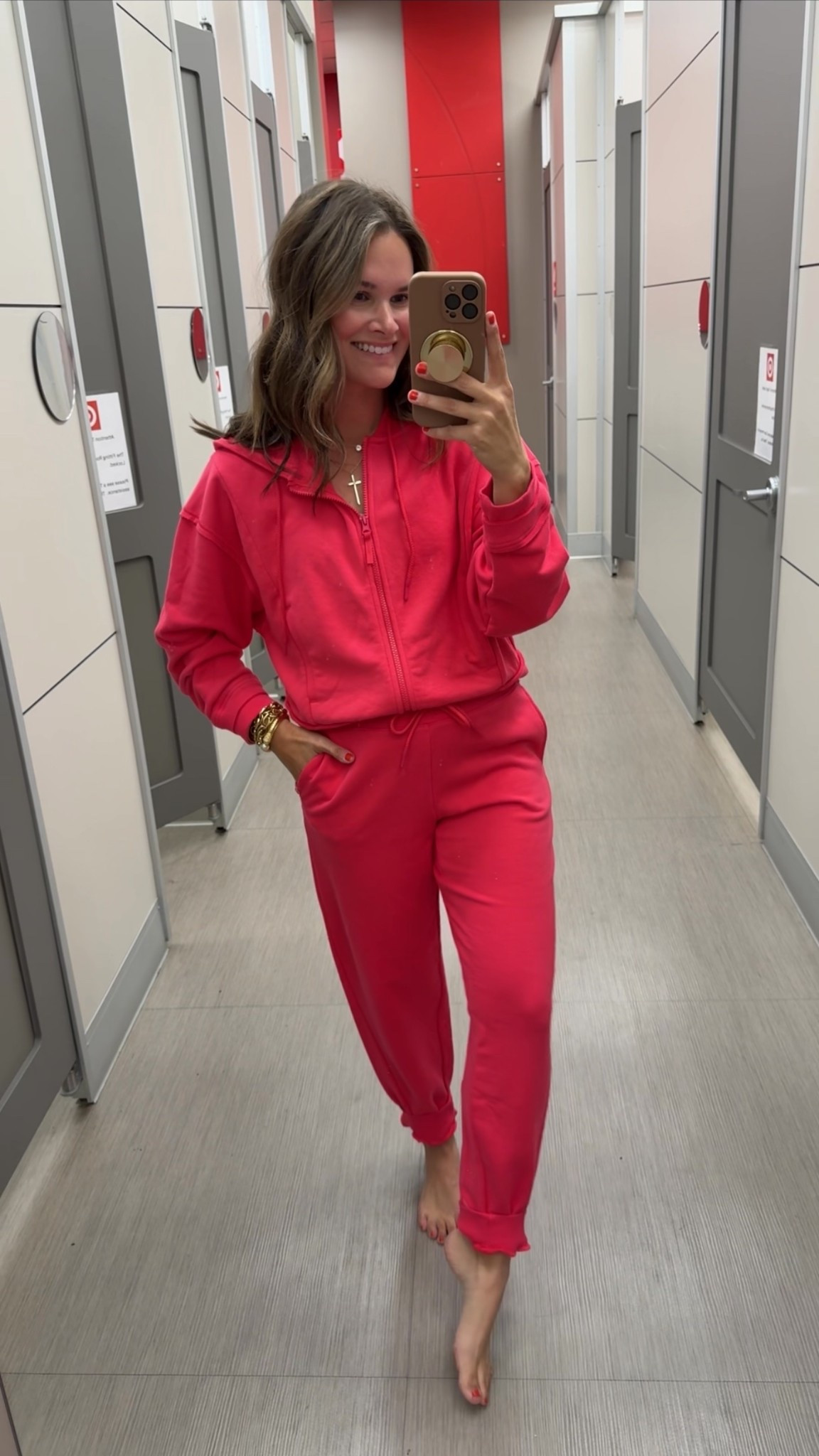 Comment “TARGET SET” for links. Target just dropped a new activewear line and it’s SO good 🤎 Soft, supportive, and cute enough to wear beyond workouts — the perfect everyday activewear for errands, travel, and real life. Affordable, flattering, and worth the hype.

💾 Save this for activewear inspo

#TargetActivewear #TargetStyle #EverydayAthleisure #ActivewearFinds

#LTKgrwm #LTKActive #LTKootd