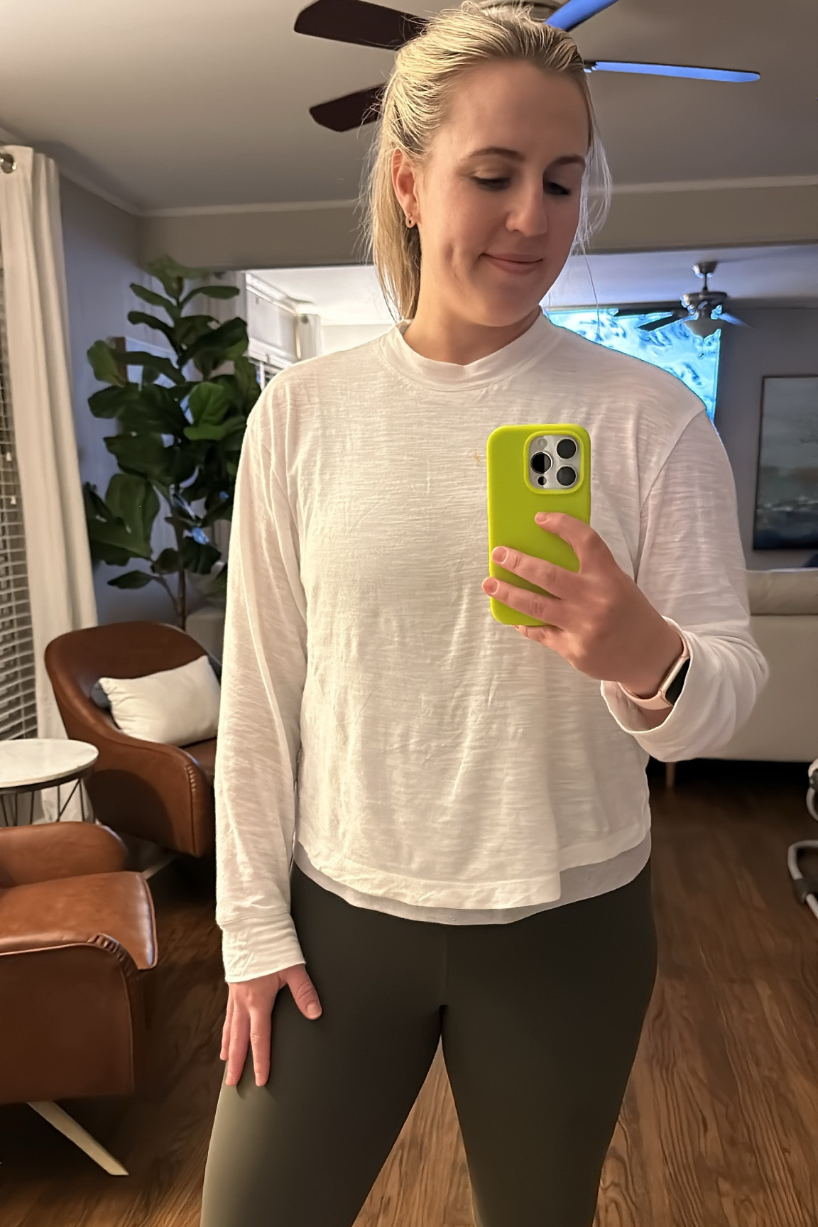 Love this mock neck long sleever for fall from Vuori!

#LTKFitness