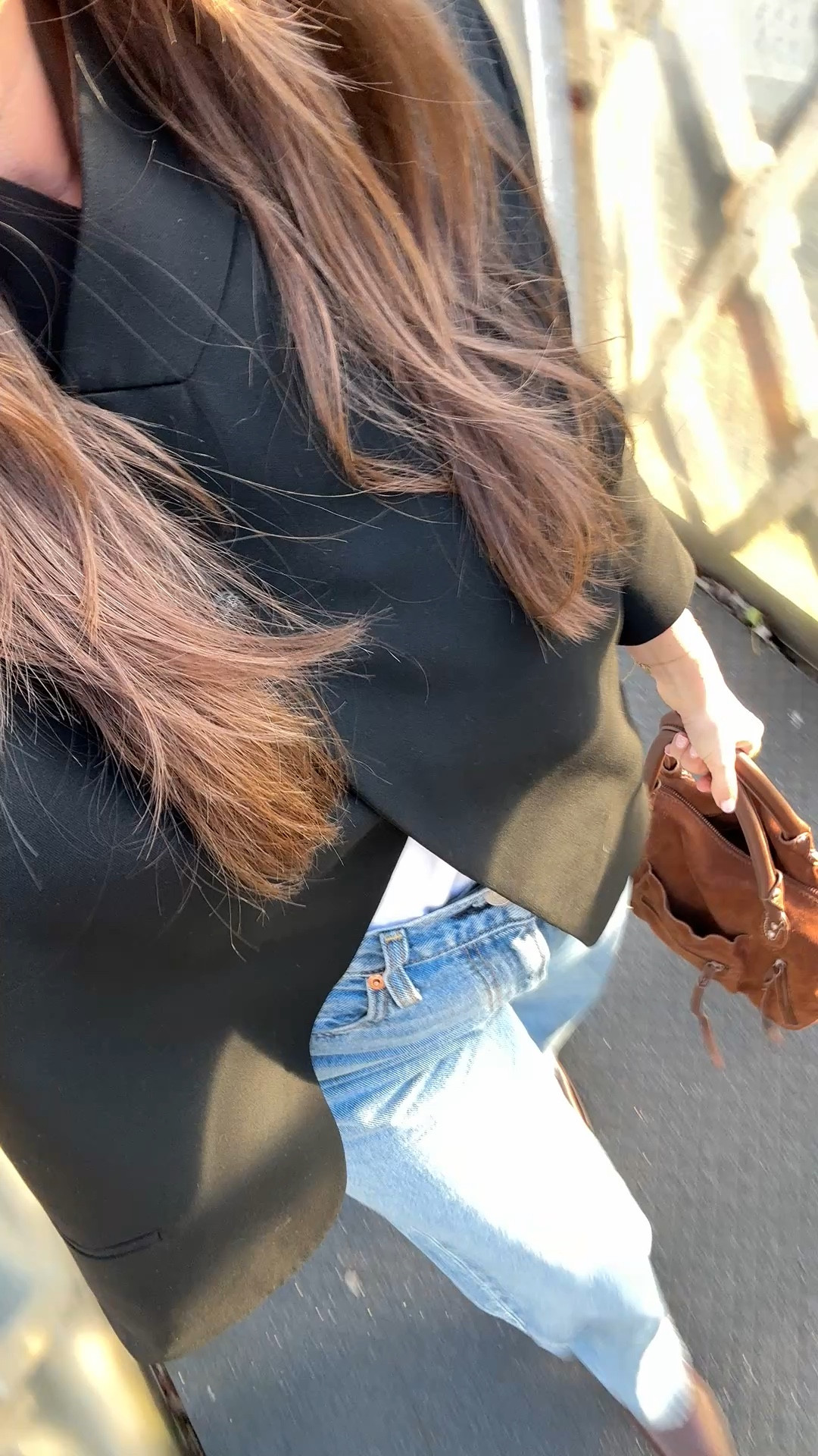 This is the most stunning jacket. It comes up big. So take your normal size. I hit the M but size S would have been fine 

Zarajacket Zara

#LTKuk #LTKspring #LTKeurope