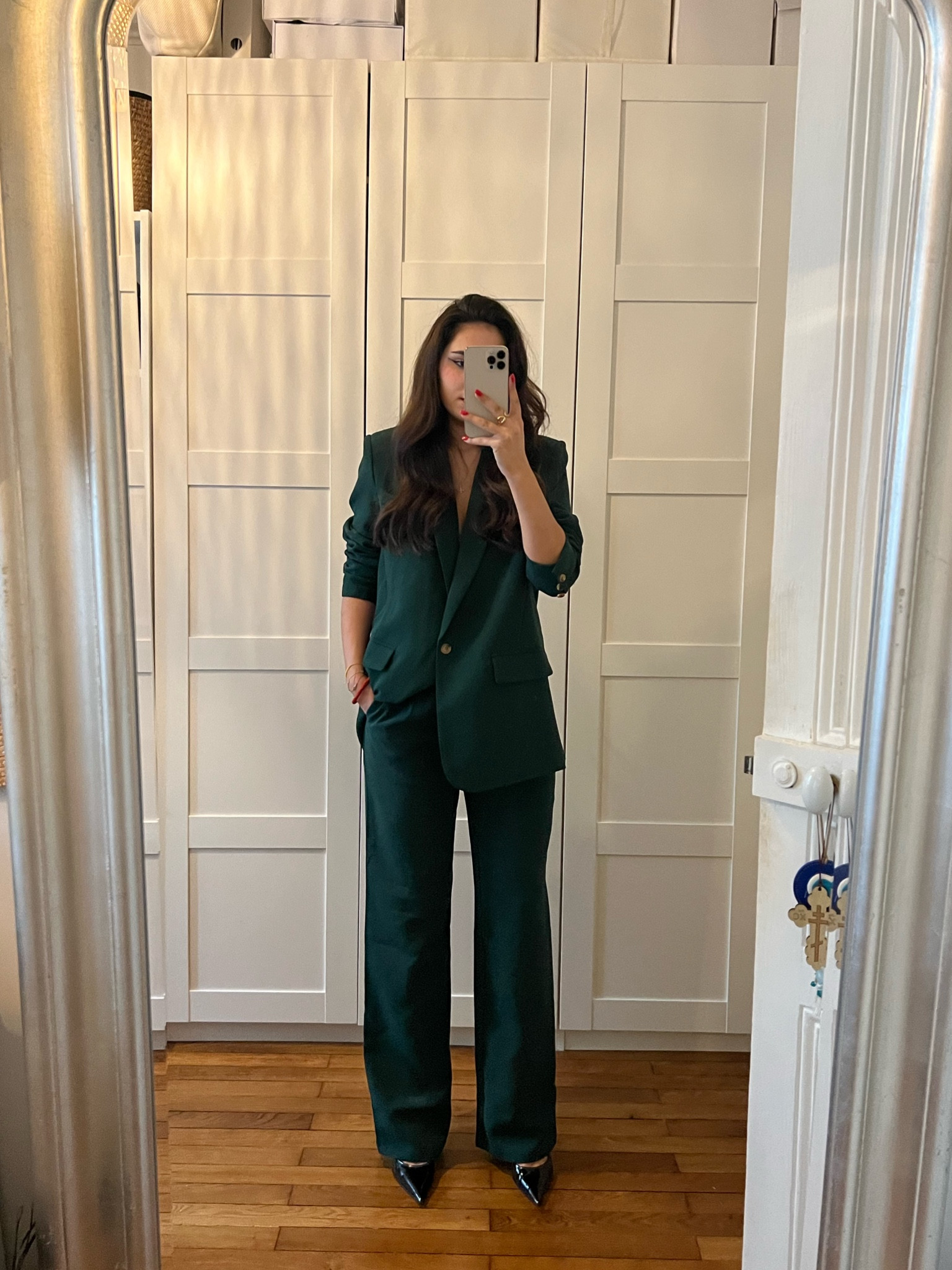 Green suit 🌳🌿🍃🌴

#LTKGiftGuide #LTKHoliday #LTKstyletip