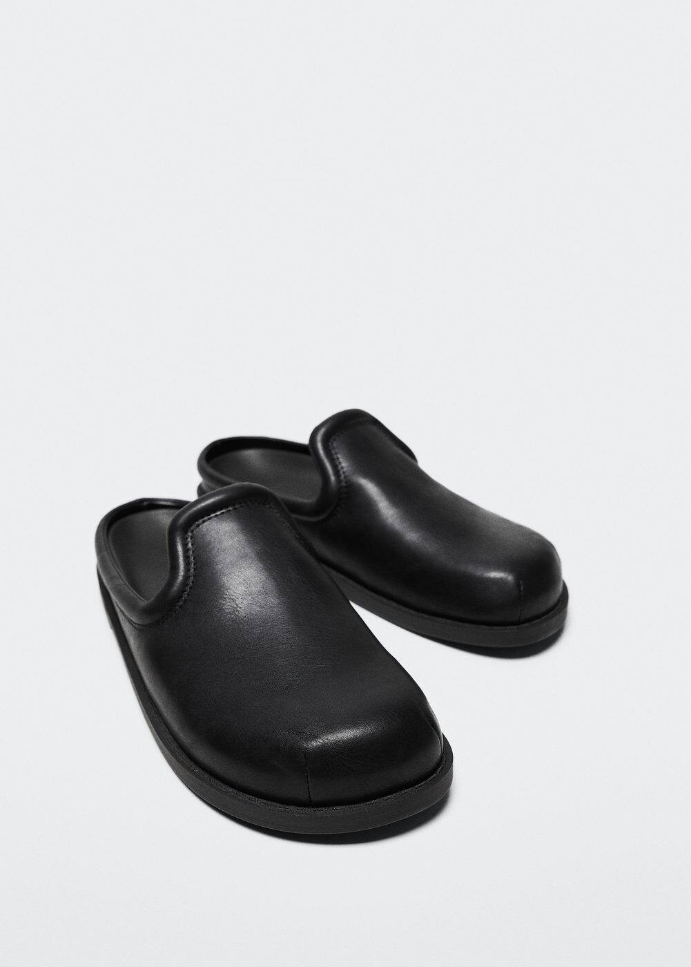 Leather effect clogs | MANGO (US)