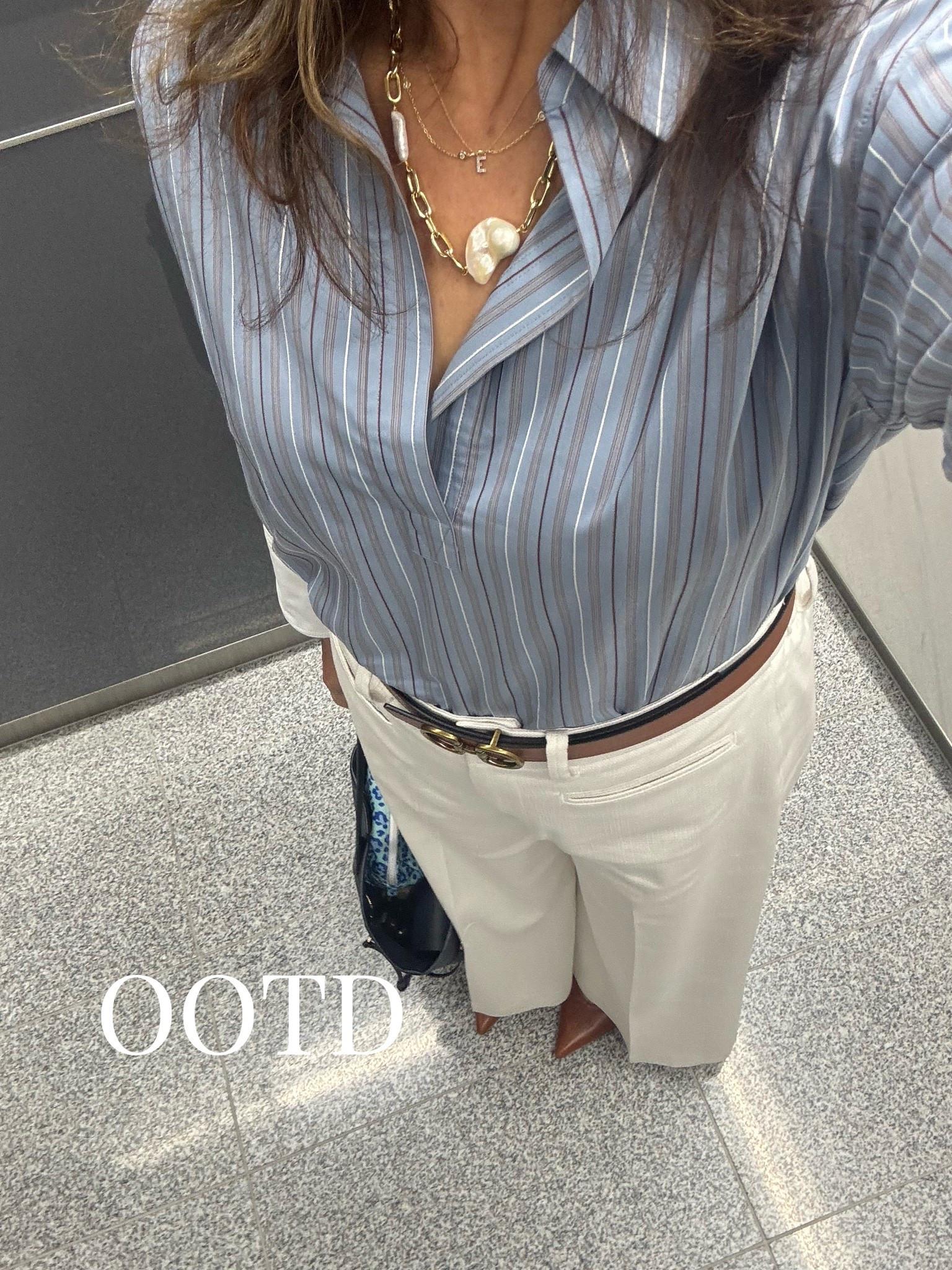I had a training today and wanted to look polished and be comfortable. 
Workwear at its best. 
Wearing my Spanx pants, VB top, MGemi shoes. 
I’m Elisa, a Dallas based wardrobe stylist, consultant, founder of Turnkey Style, and author of The Style Advantage: I Say What HR Can’t. 

I work one on one with professionals as well as with leaders and corporate teams to build authentic executive presence that drives real ROI.

👉🏼 I’m also a mom of two grown boys, a wife, a post-menopausal woman in business, 5’4”, a size 12/14 on the bottom and L on top. 

🙋🏻‍♀️ I’ve been everything from a size 10–18+, which is why fit, function, and real life always come first.

#LTKdayinmylife #LTKWorkwear #LTKOver40