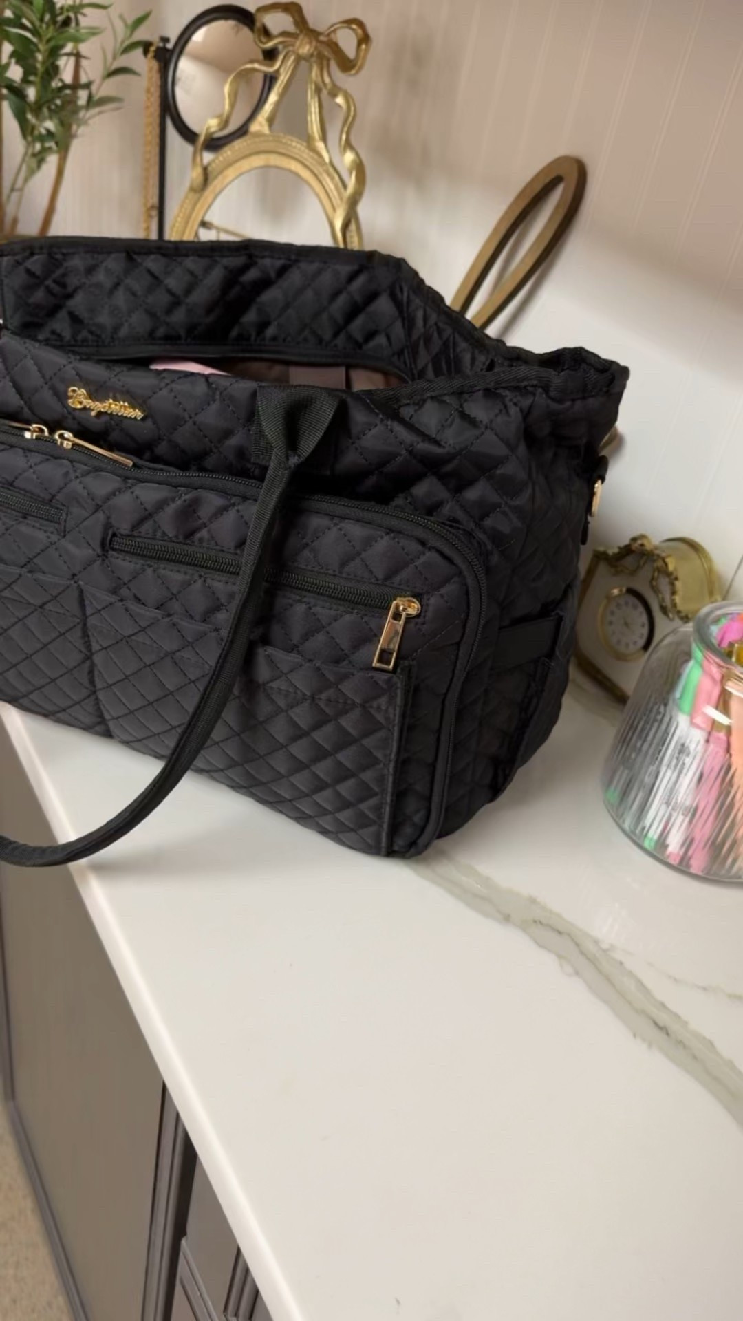 Teacher/office work/mom catch all quilted tote bag with gold accents! 🖤✨

#LTKmomlife #LTKFindsUnder50 #LTKdayinmylife