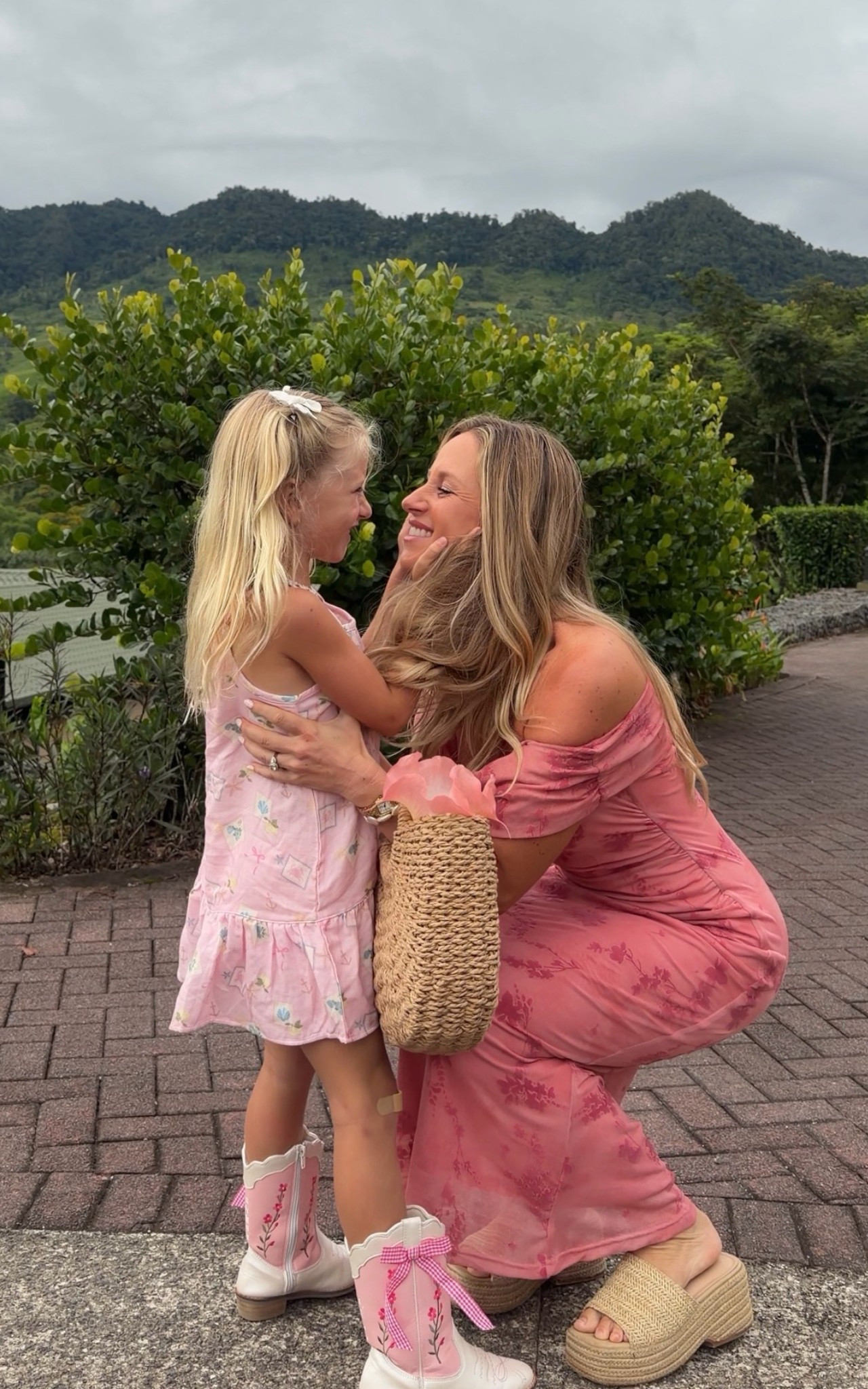 Amazon dress for me obsessed

#LTKmomlife #LTKTravel #LTKWedding