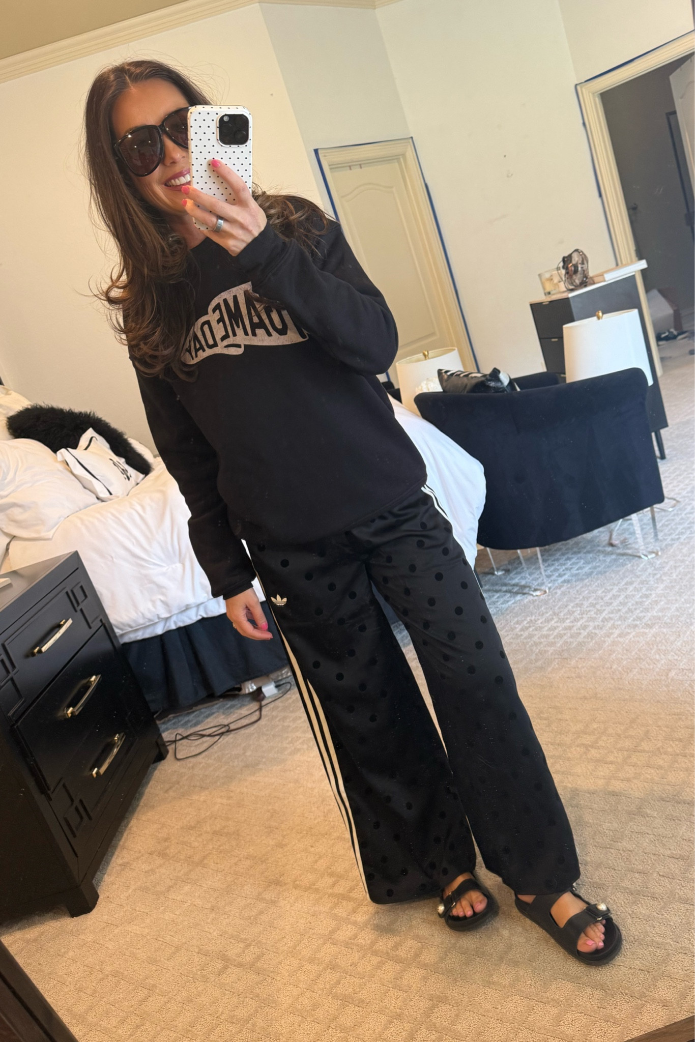 🖤 ⚽️ 🖤 ⚽️ 

Sweatshirt: small
Pants: extra small

Adidas
Adidas track pants
Track pants
Polka dot pants
Jimmy Choo
Gameday
Gameday sweatshirt
Miu Miu sunglasses
Soccer mom


#LTKOver40 #LTKdayinmylife #LTKActive