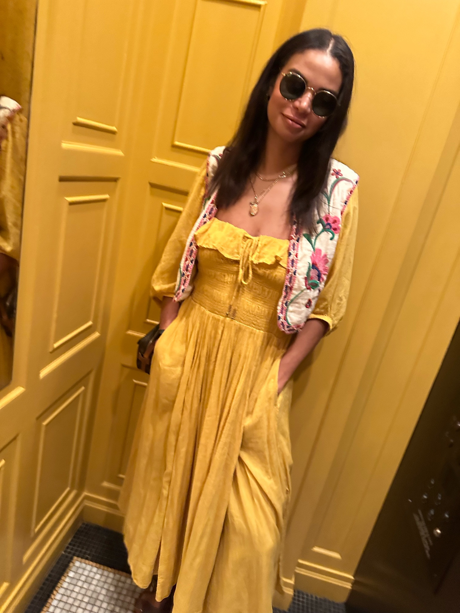 Feeling mellow yellow 

#LTKeurope #LTKSeasonal #LTKstyletip
