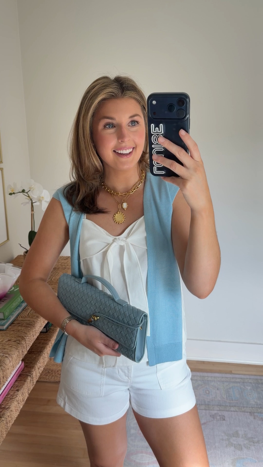 Easy and chic summer outfit idea! Wearing a S in top and 26 in shorts 