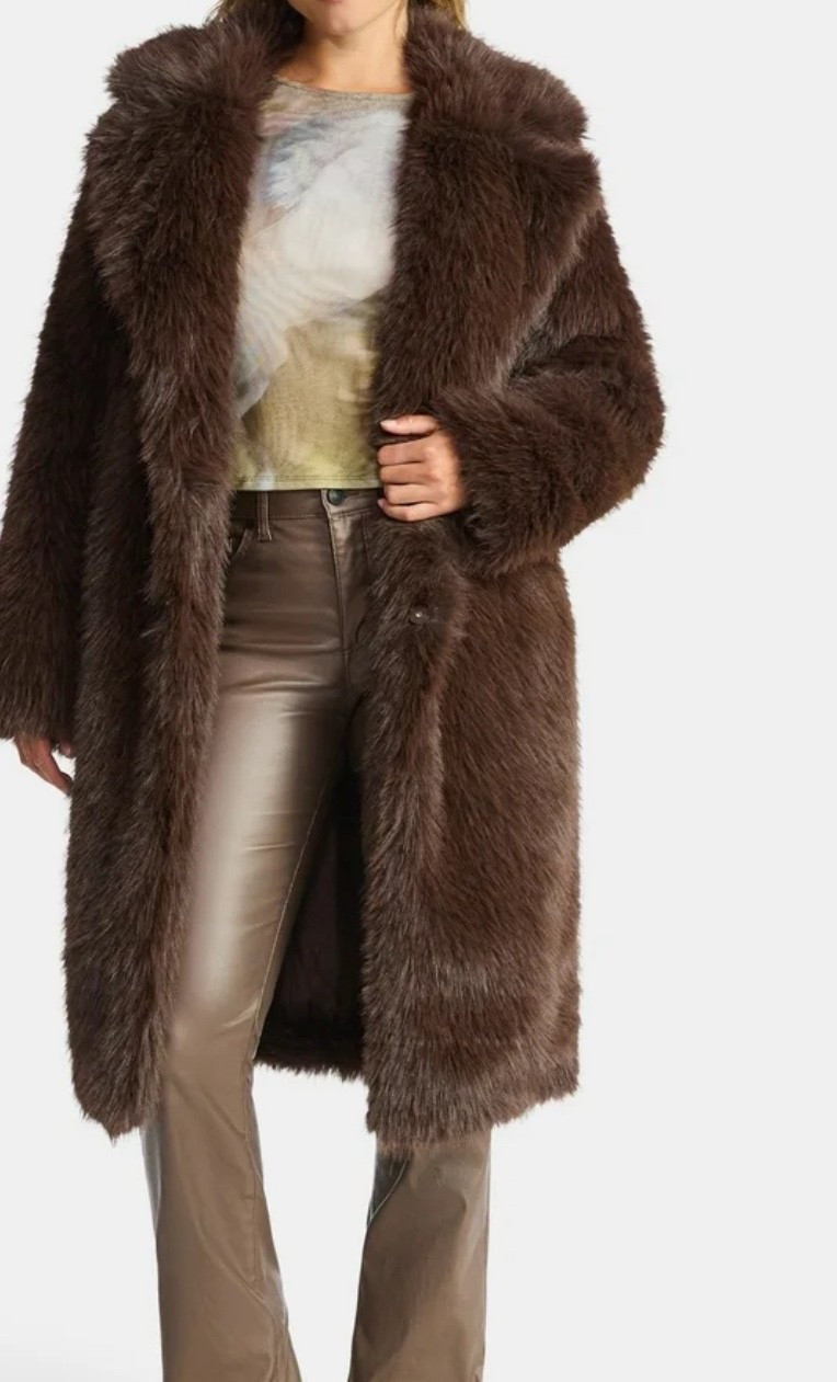 BIG GIRL PLUS SIZE FUR COATS

#LTKHoliday #LTKPlusSize #LTKSeasonal