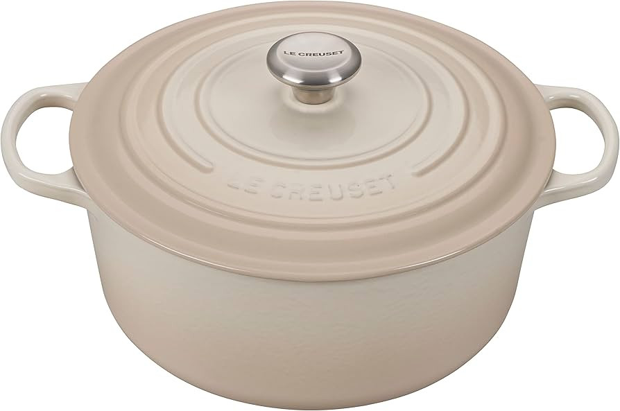 Le Creuset Enameled Cast Iron Signature Round Dutch Oven, 7.25 qt., Meringue | Amazon (US)