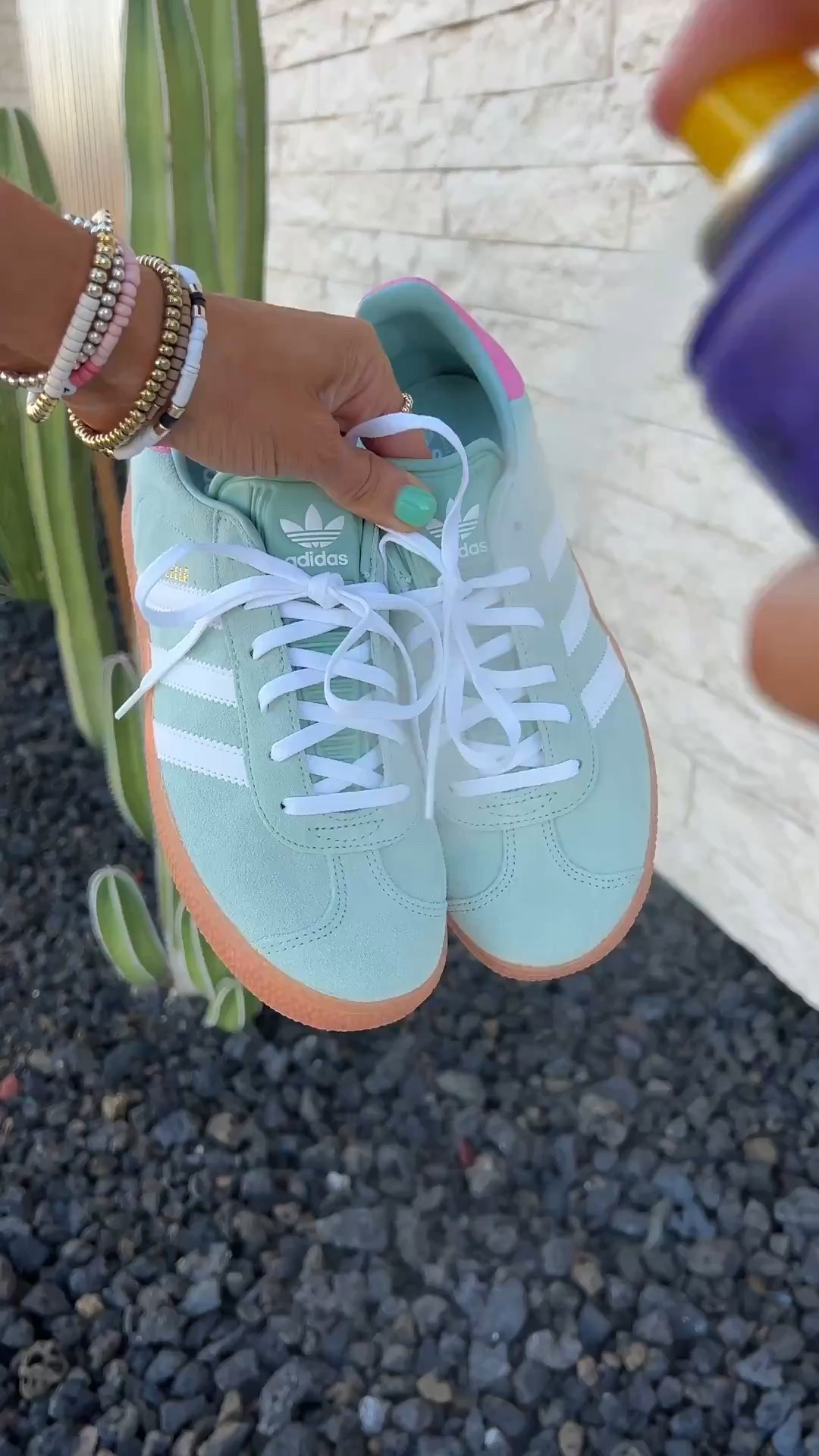 we’ve used this spray for YEARS on almost everything! it’s the absolute best at keeping things clean + waterproof. plus this would make a great stocking stuffer!