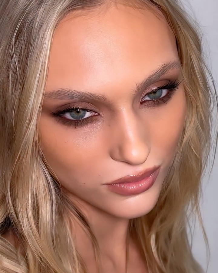 Matte Brown Soft Smoky Eye with bronzed skin 

#LTKbeauty