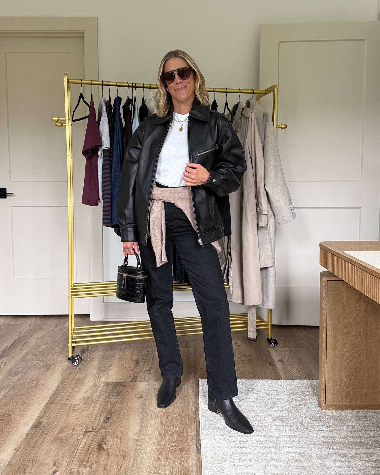 Black Jeans Outfits

#LTKootd #LTKSeasonal #LTKOver40