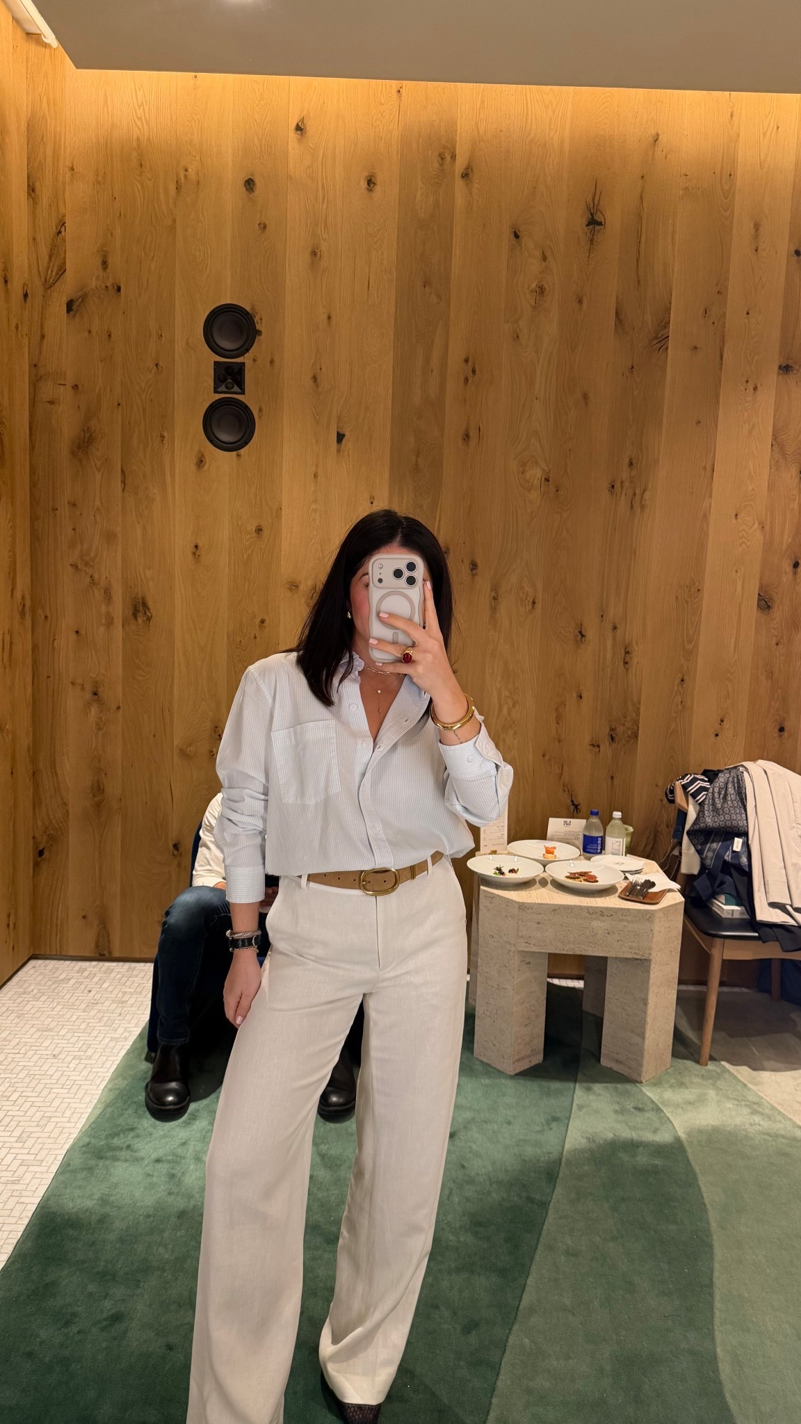 Shirt: XXS
Pants: size 2

#LTKcanada #LTKworkwear #LTKsummer