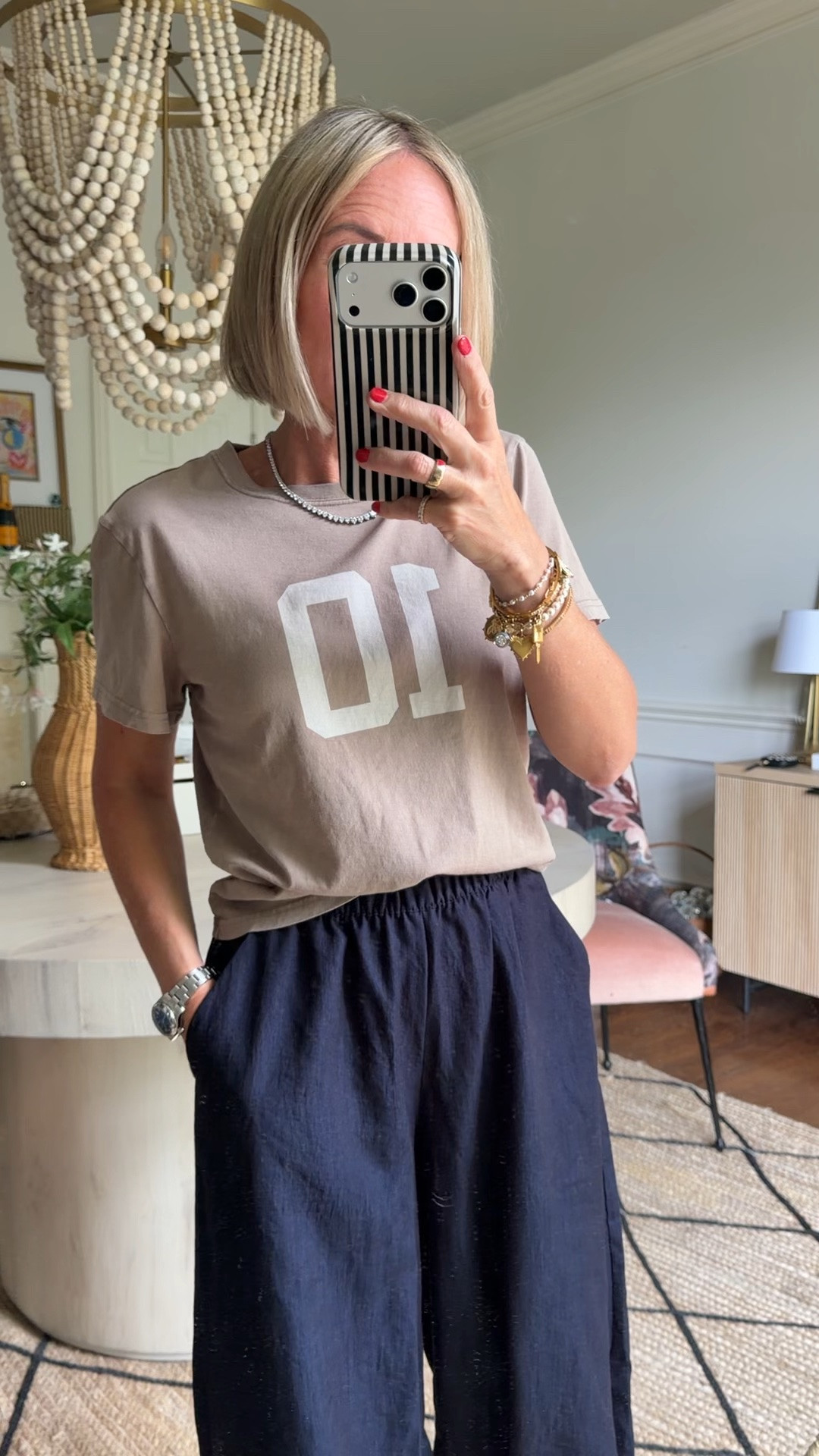 looking for something other than jeans or shorts- hello linen ballon pant! under $35
these are so comfy and i swear not a wrinkly linen.  In my true size xs, i am 5’2” and about 115 lbs
add an easy little tee and some Birks to finish the look!

#LTKOver40 #LTKootd #LTKmomlife