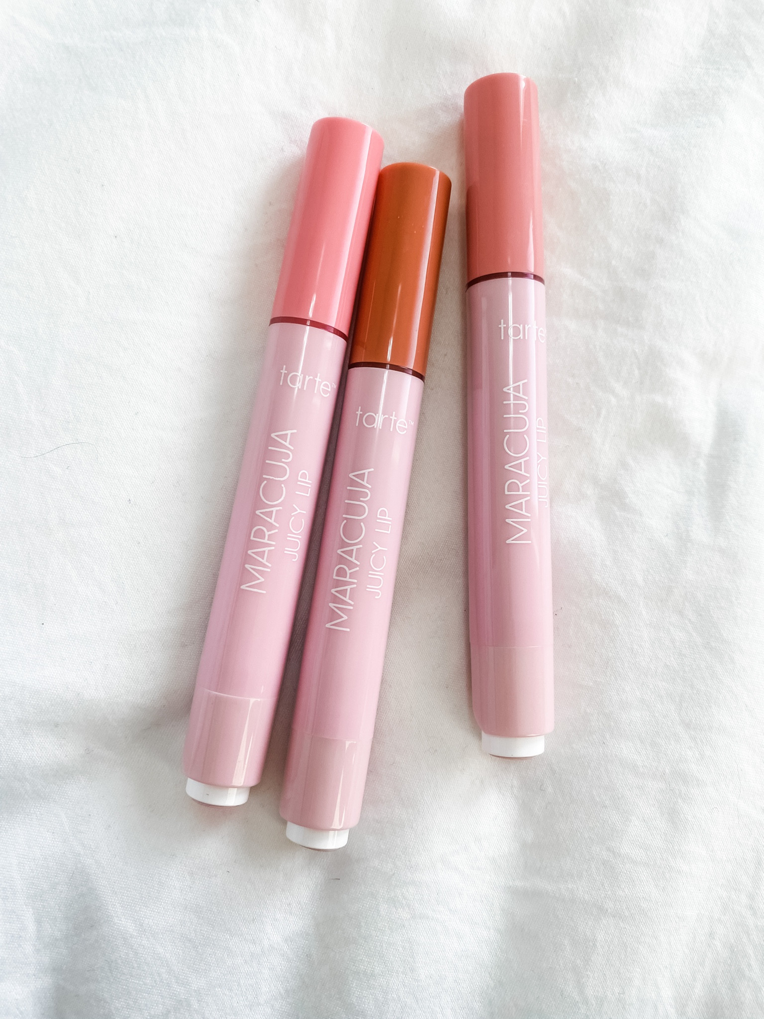 LIMITED EDITION JUICY LIP SETS!! These are PERFECT for stocking stuffer!! You could even buy one pack and give one to each making it useful for four gifts!! HUGE deal!

#LTKGiftGuide #LTKsalealert #LTKCyberWeek