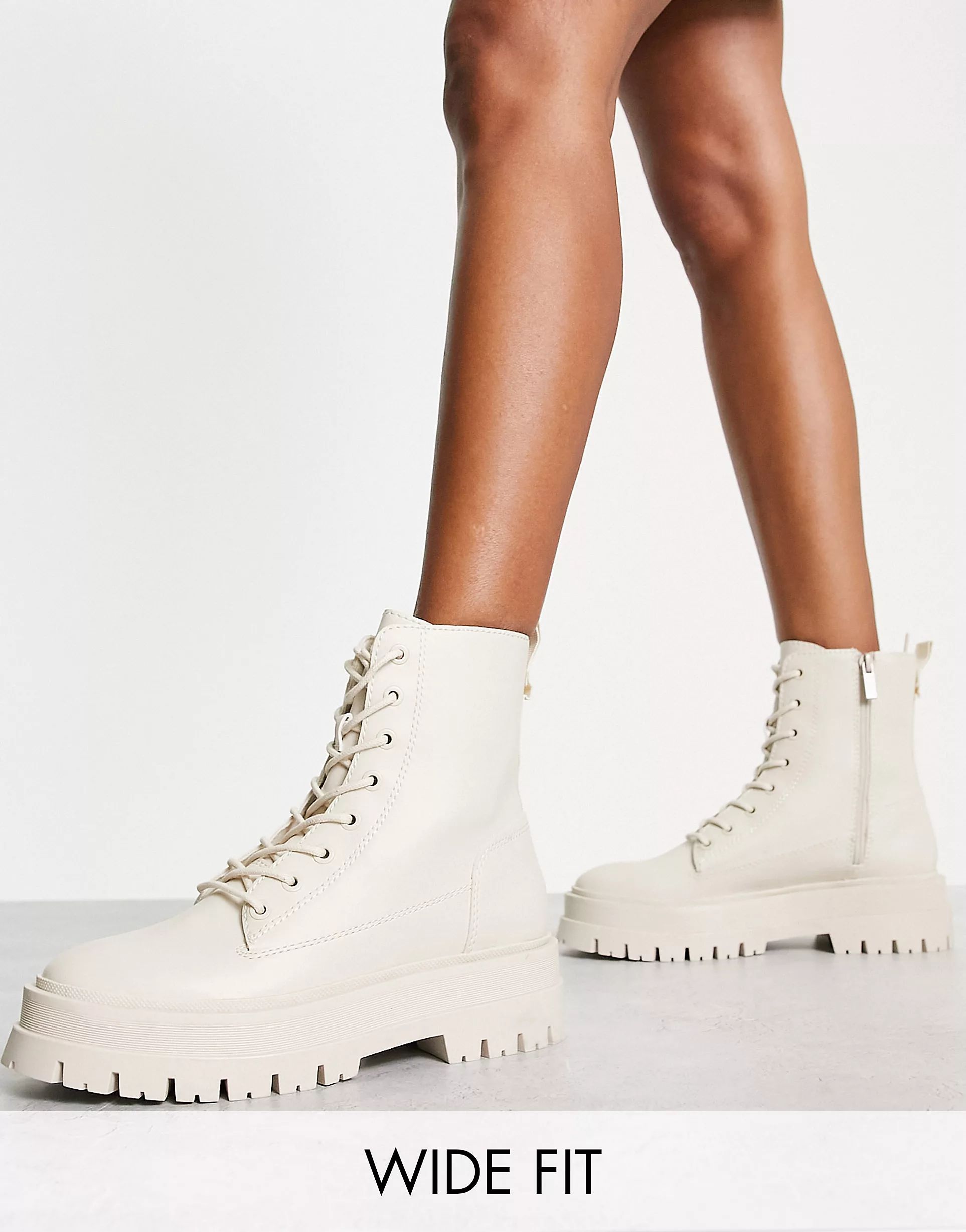 Stradivarius Wide Fit lace up flat ankle boot in ecru | ASOS (Global)