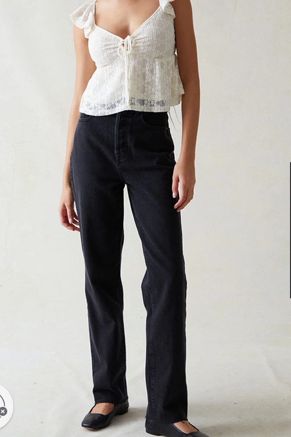 Black comfy dad jeans 

#LTKsalealert #LTKSeasonal #LTKHoliday