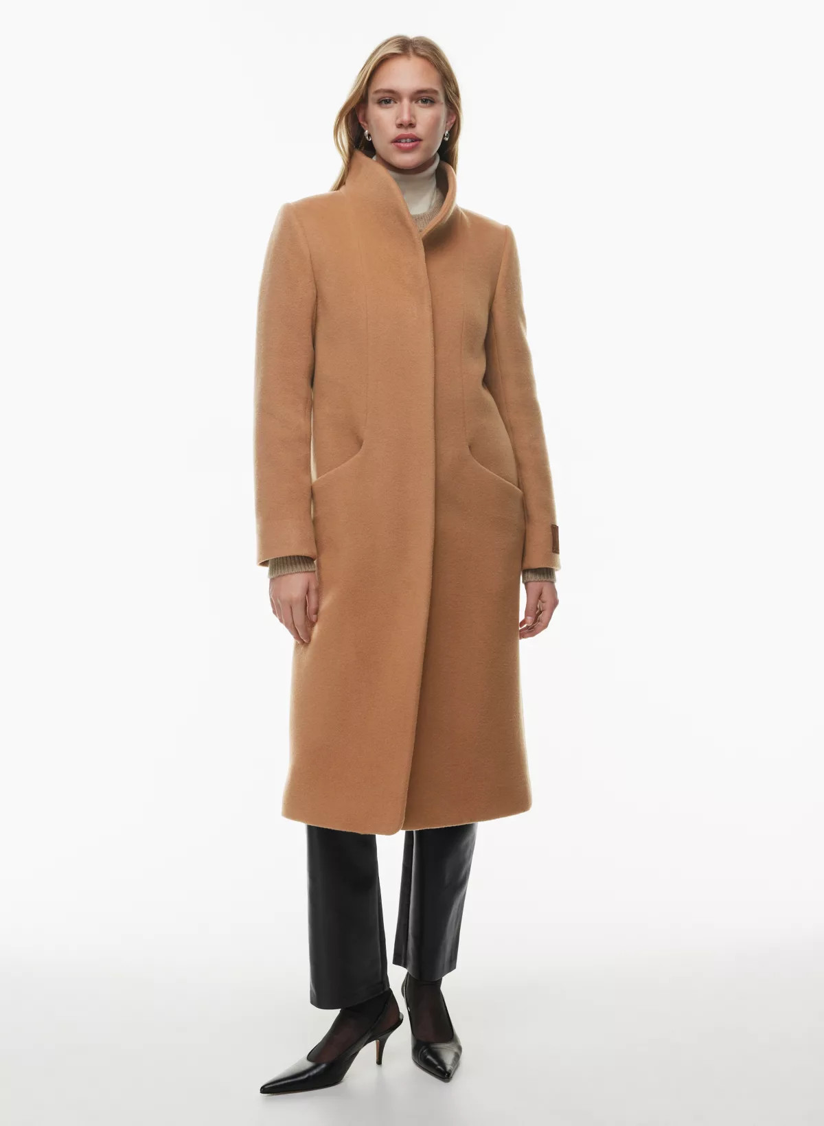 THE COCOON LONG COAT | Aritzia