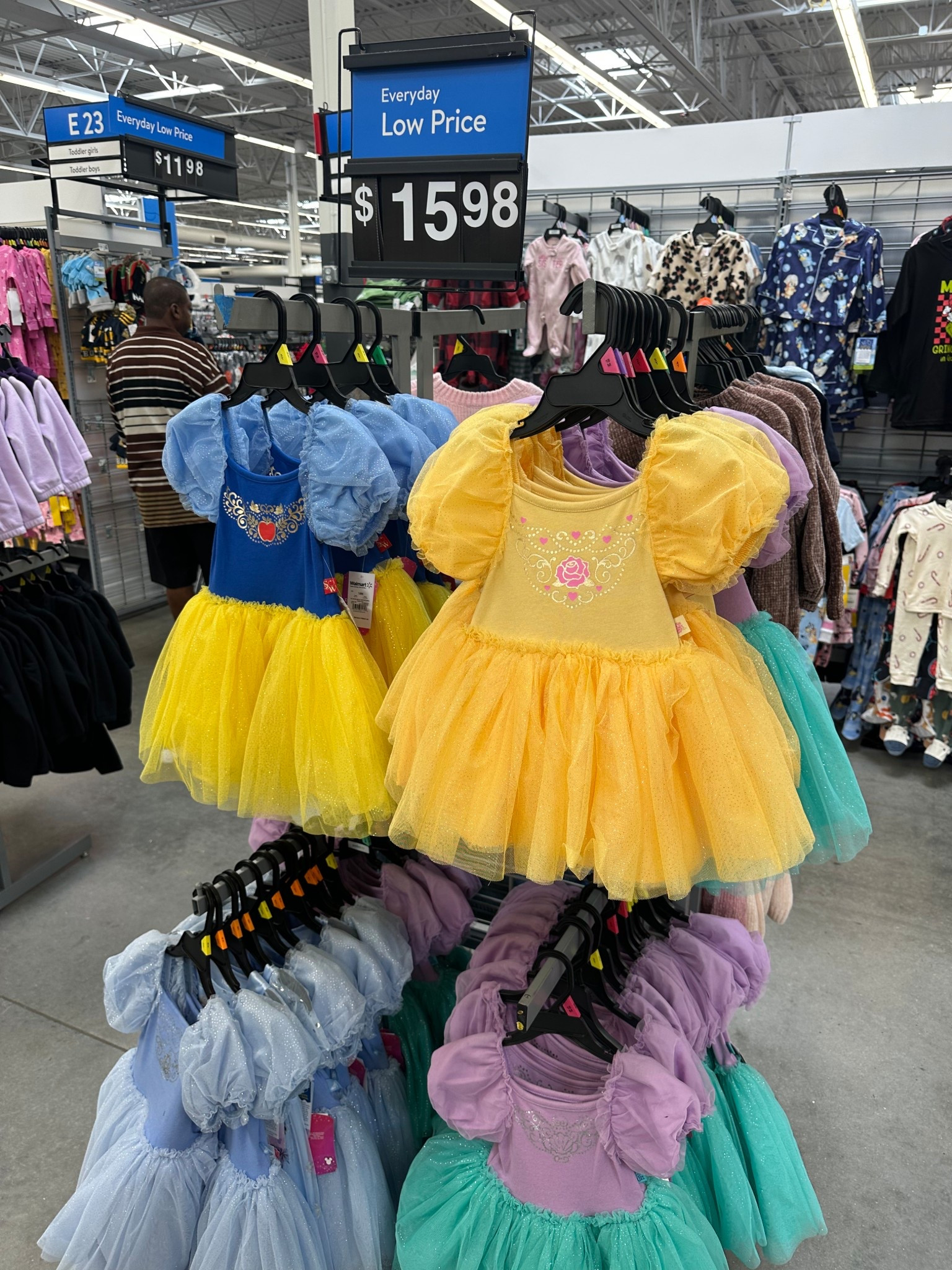 Walmart has online prices you can’t beat ! Shop our community favs below 👇 

#LTKSaleAlert #LTKGiftGuide #LTKHoliday