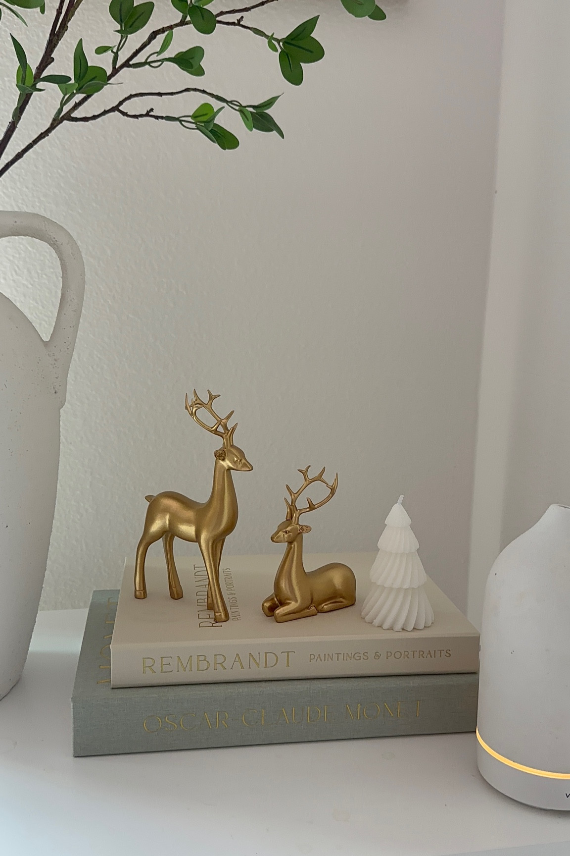 Christmas vibes ❤️

#LTKSeasonal #LTKFindsUnder50 #LTKHome