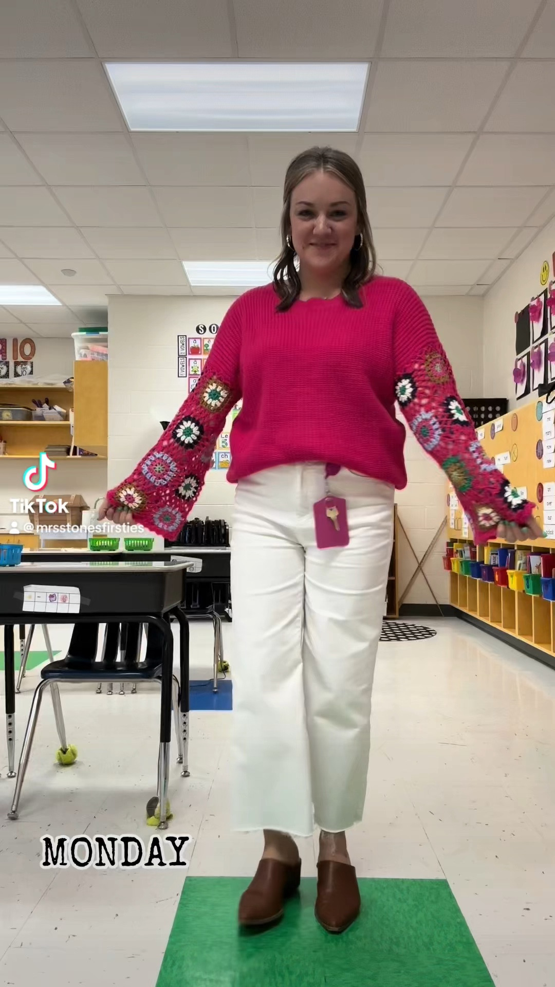 5’4”, 155 lbs, side medium 

#LTKMidsize