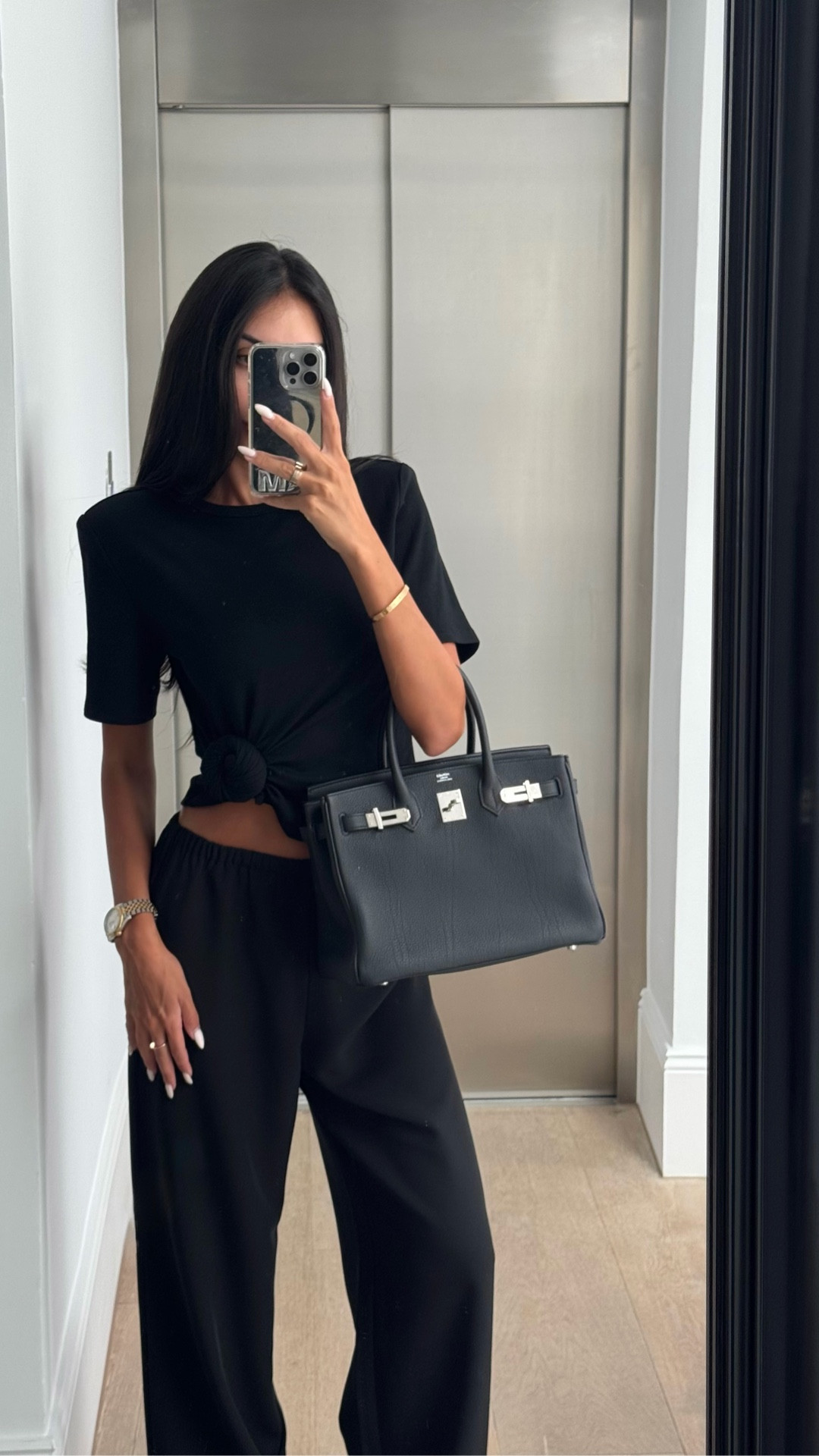 Me 🤝🏽 shoulder pad tops