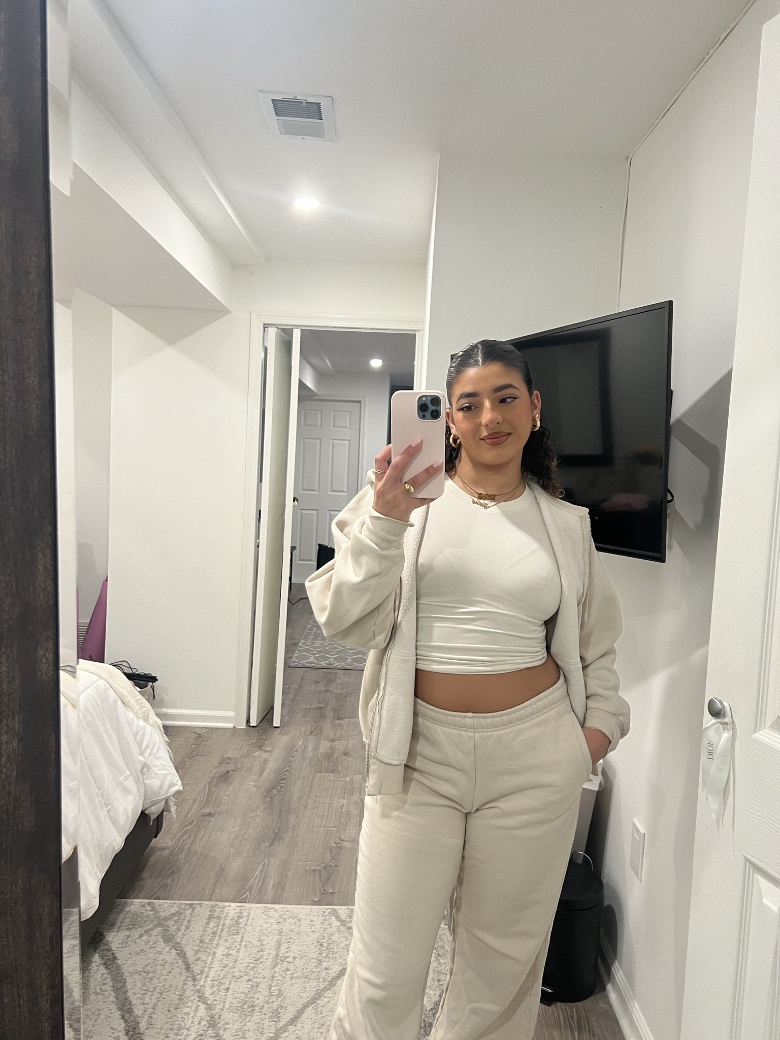 One thing about me, is that I love me a good matching set!! My favorite matching sets are from aritzia but I also a couple from amazon that are super similar 🫶🏼 


Matching sets, sweat sets. Aritzia sets, beige sweat set

#LTKFindsUnder100 #LTKFindsUnder50 #LTKStyleTip