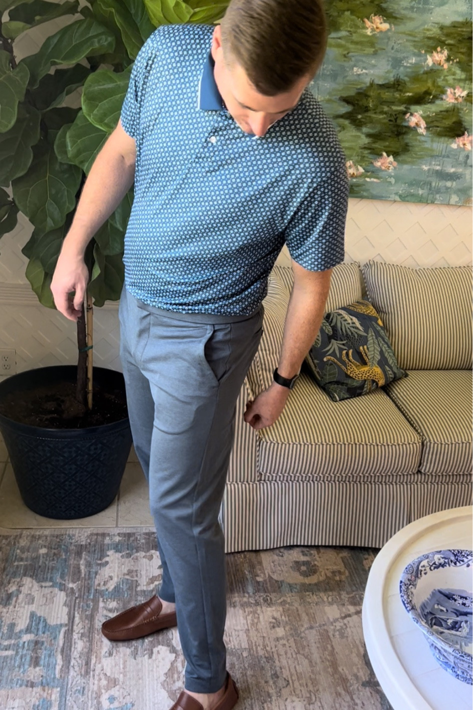 These pants almost feel like light sweatpants, but no one will know. Wearing Heather Grey. Love the hidden drawstring and elastic waistband  

#LTKfamily #LTKstyletip #LTKmens