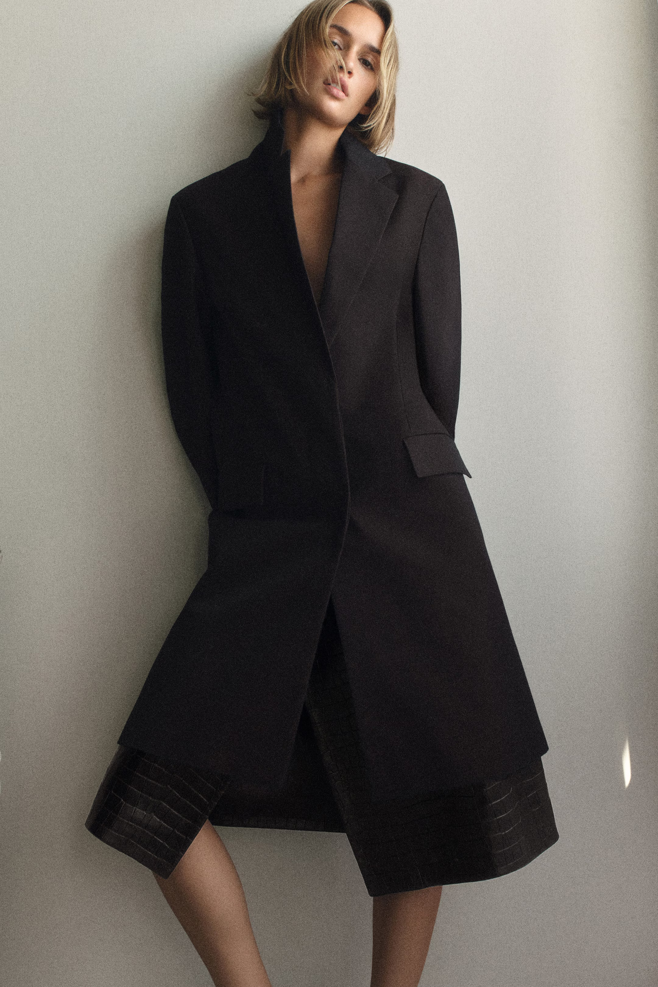 CROC-EMBOSSED LEATHER WRAP SKIRT - DARK BROWN | COS | COS (EU)