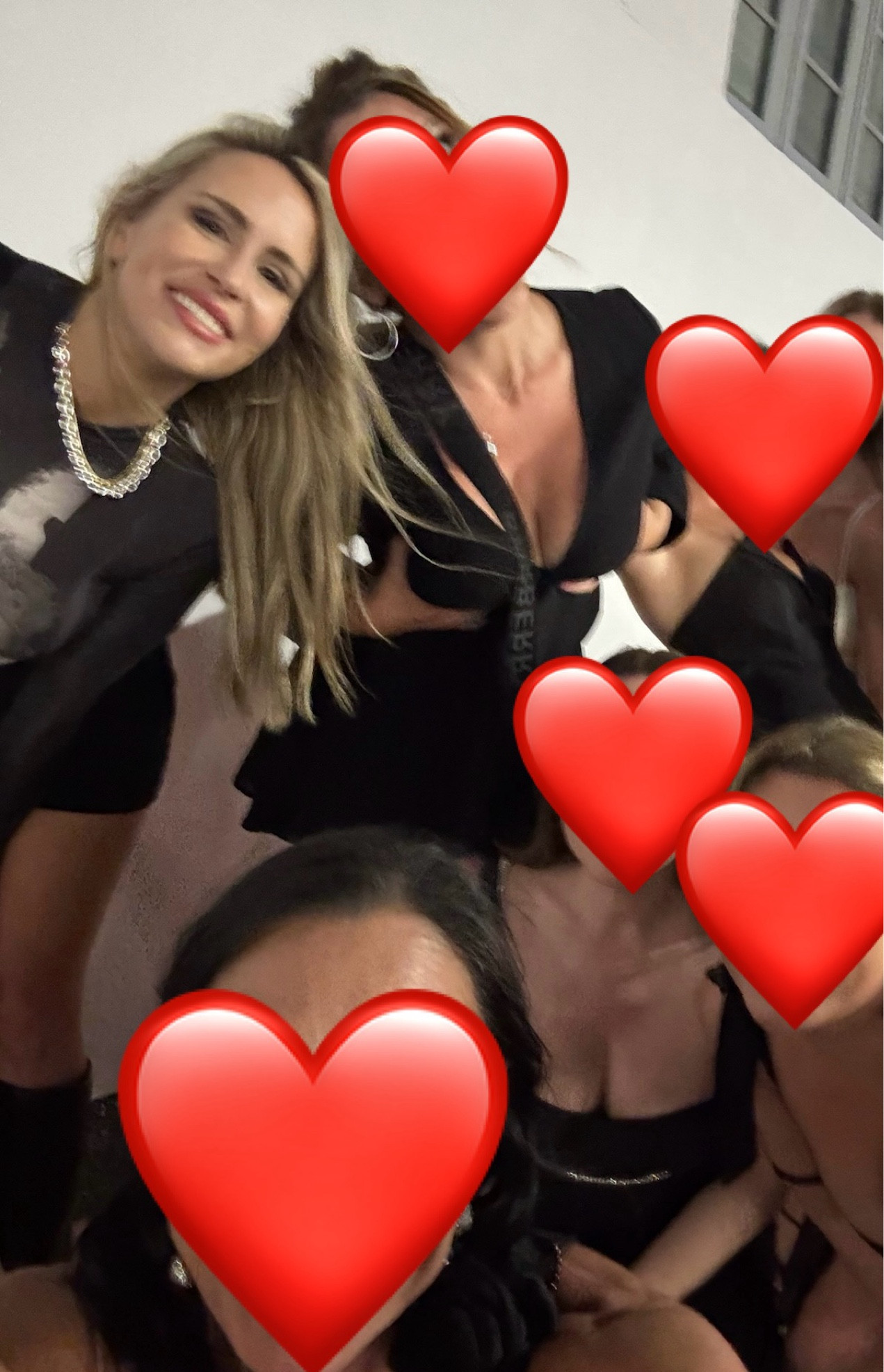 outfit + accessories 

#LTKStyleTip #LTKFindsUnder50 #LTKParties