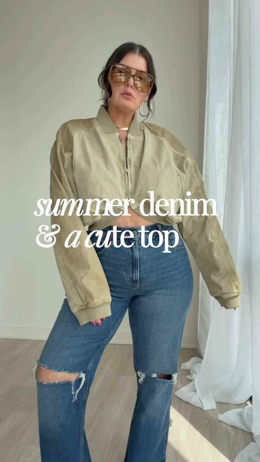 Denim & a cute top 😉

I’m wearing my true size in everything



#LTKootd #LTKMidsize