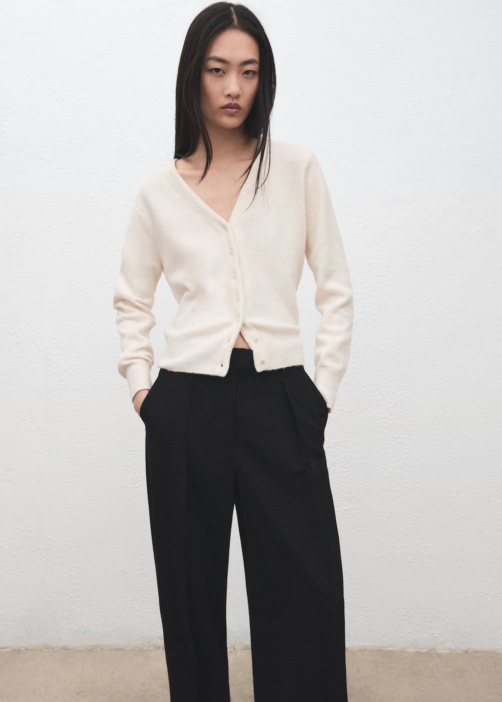 V-neck knitted cardigan | Mango (US/MX/AU)