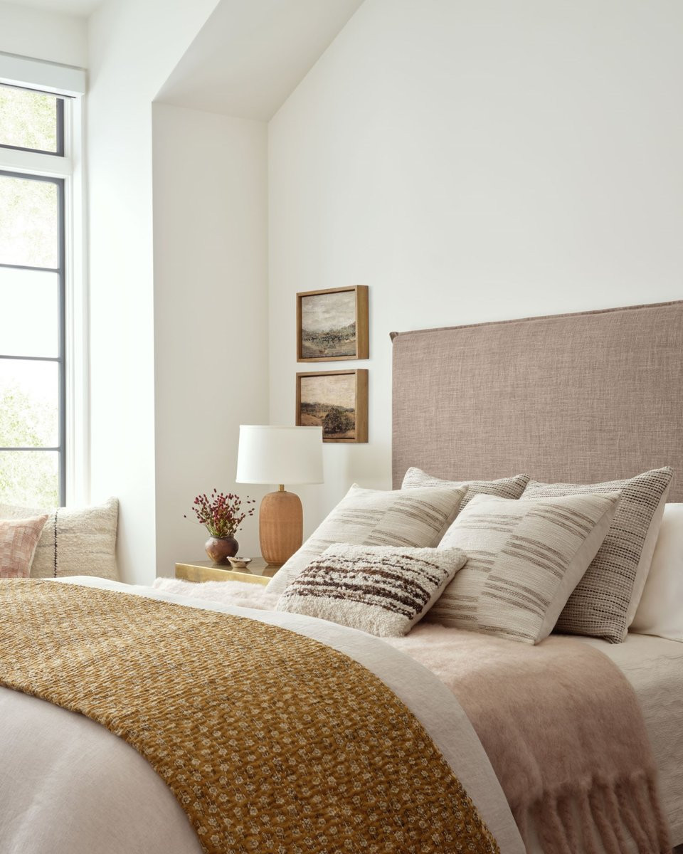 Jay Pillow - PAL-0026 | Rugs Direct