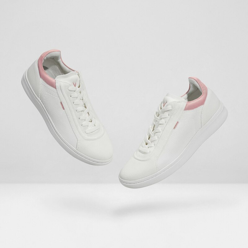 Casual and Versatile Sneakers | VIVAIA