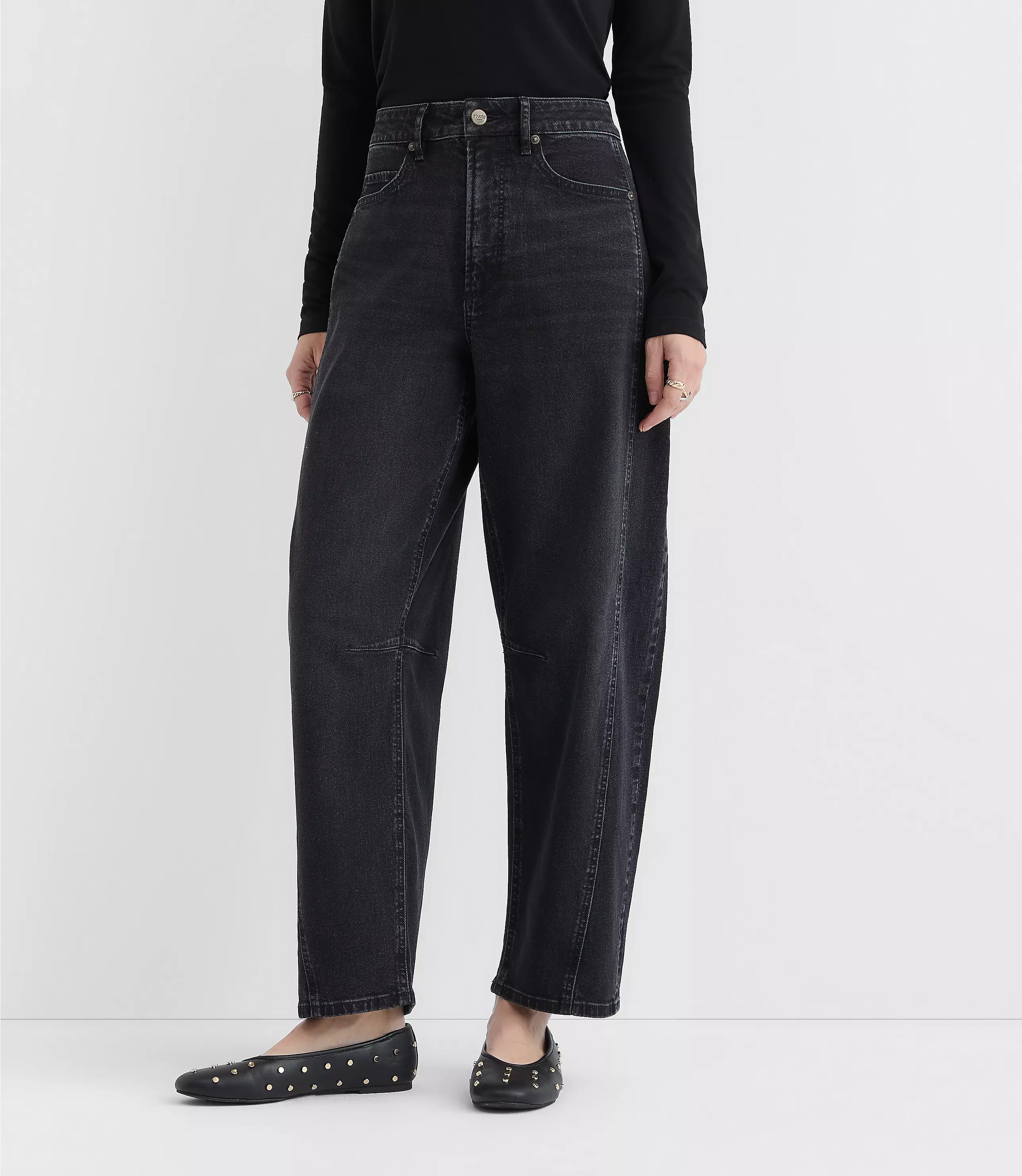 Rivete Curvy Seamed High Rise Barrel Jeans in Noir Wash | LOFT