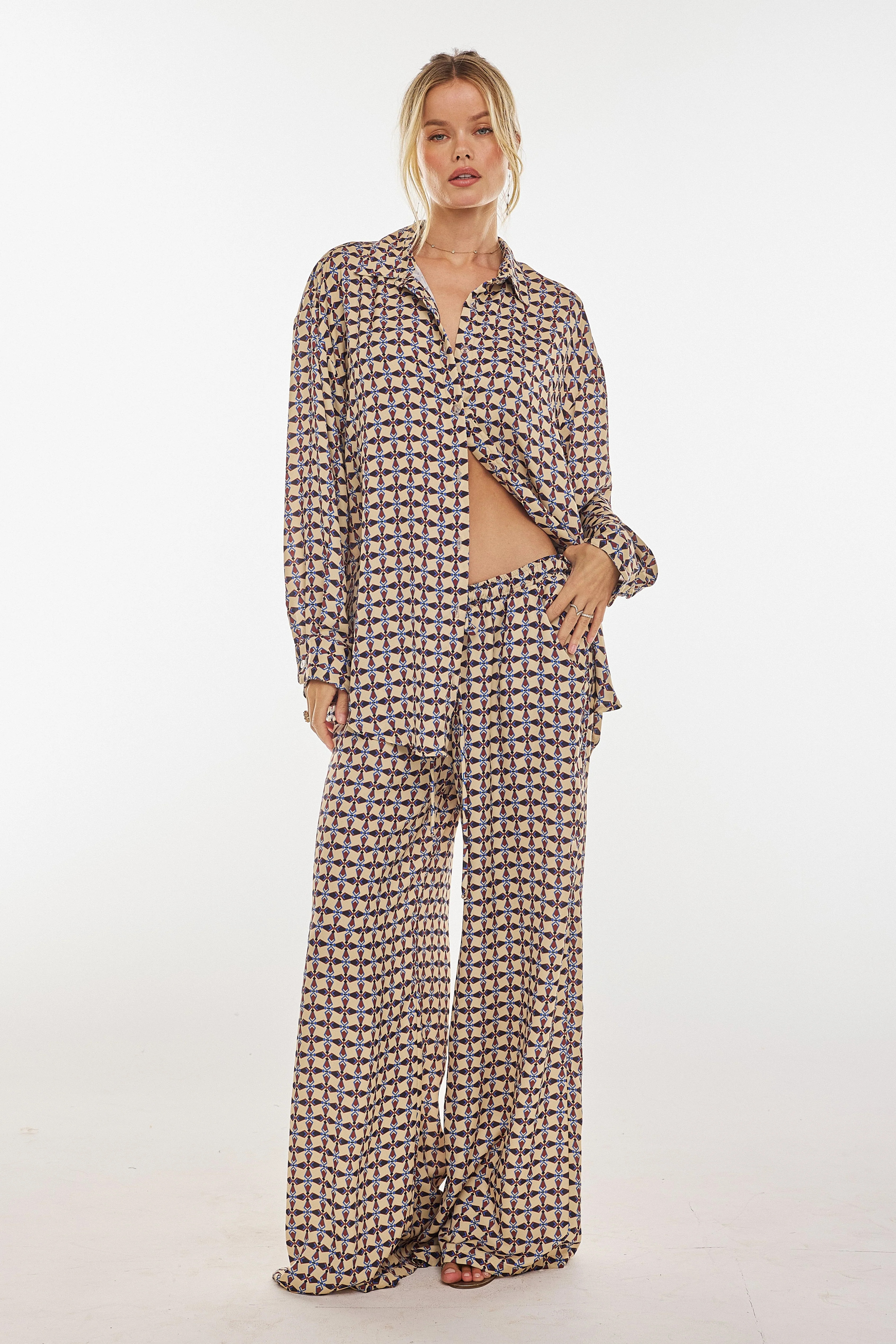 Miley Set in Brooklyn | RESA / SHOP-RESA.COM