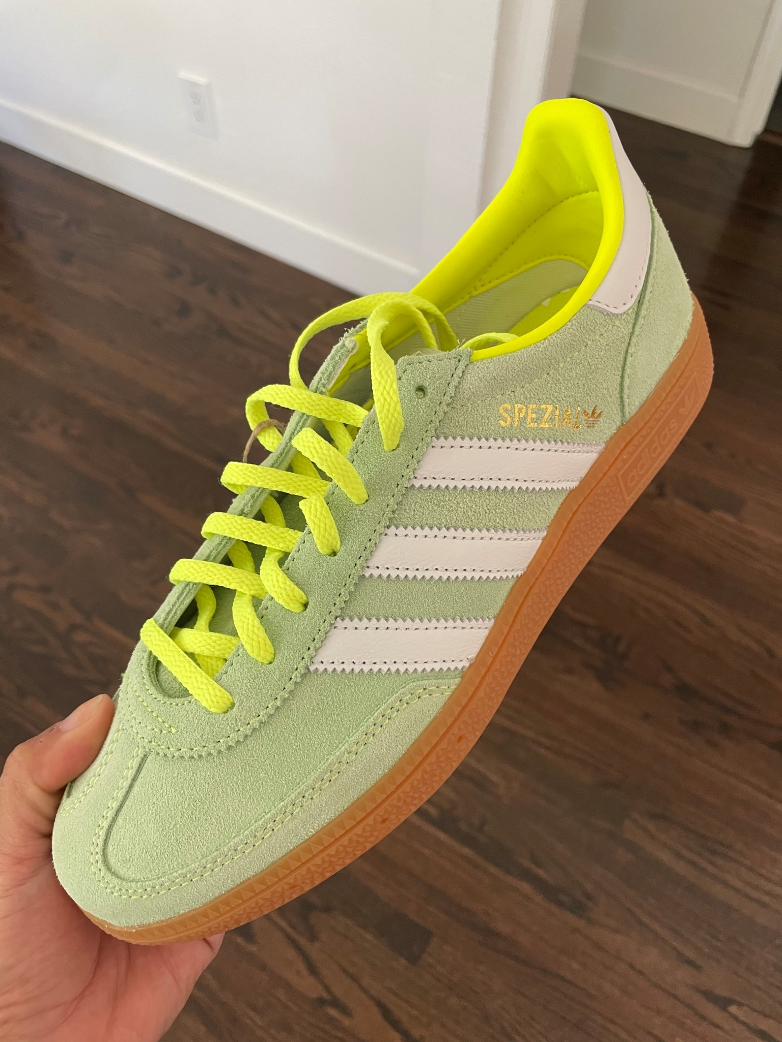 A pause in back to school and baby shopping to get something for myself. This solar yellow color combo is 🤩💛💚

#LTKFindsUnder100 #LTKShoeCrush #LTKMidsize