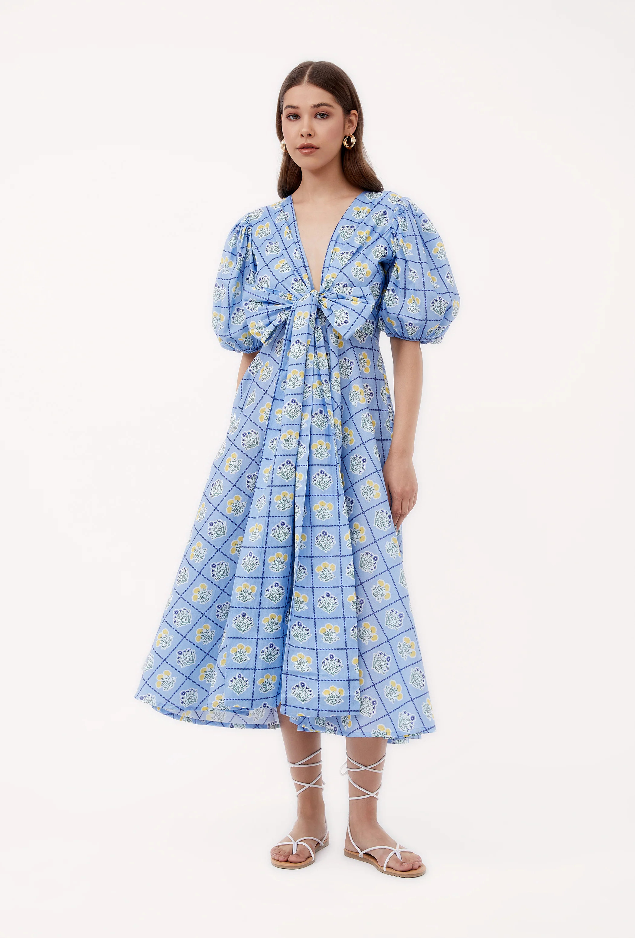 1584 Lola | Beyond By Vera