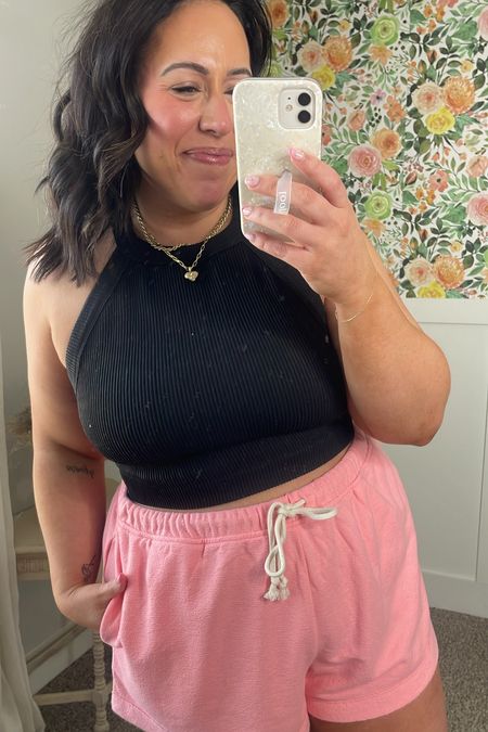 One of my most-loved tops from aerie! Super comfy halter top moment, on sale now!

Midsize fashion, midsize style, spring style, spring fashion, spring dress, colorful outfit, colorful dress, spring outfit

#LTKmidsize #LTKSpringSale