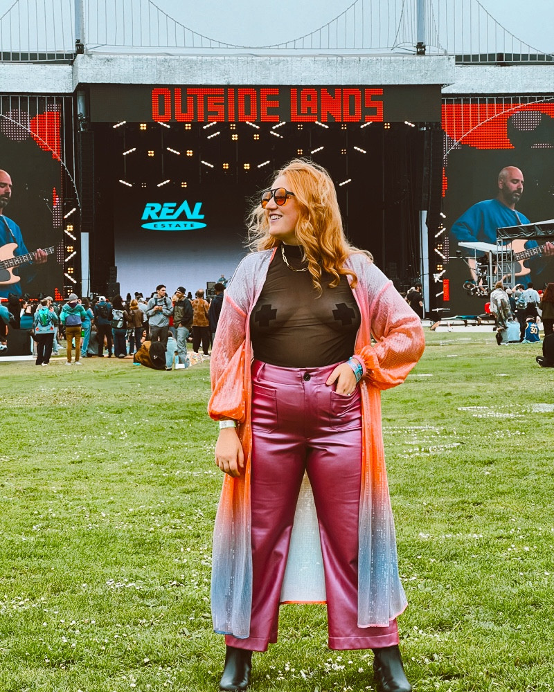 Outside Lands music festival day 1 outfit with sequins! Rented some on nuuly #outsidelands #musicfestival #osl2024 #curvy #nuuly #festival #pinkpants #sequins #pink 

#LTKMidsize