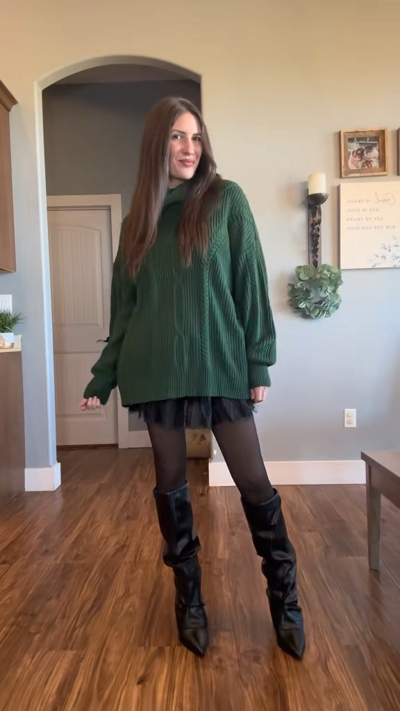 Let the Christmas inspo commence  

#LTKHoliday #LTKootd #LTKSeasonal