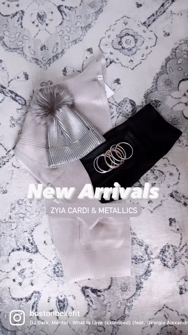 Metallics!!!

So many fun metallic beanies on sale for 25% off!

Holiday Style | Metallics | Accessories



#LTKSeasonal #LTKsalealert #LTKunder50