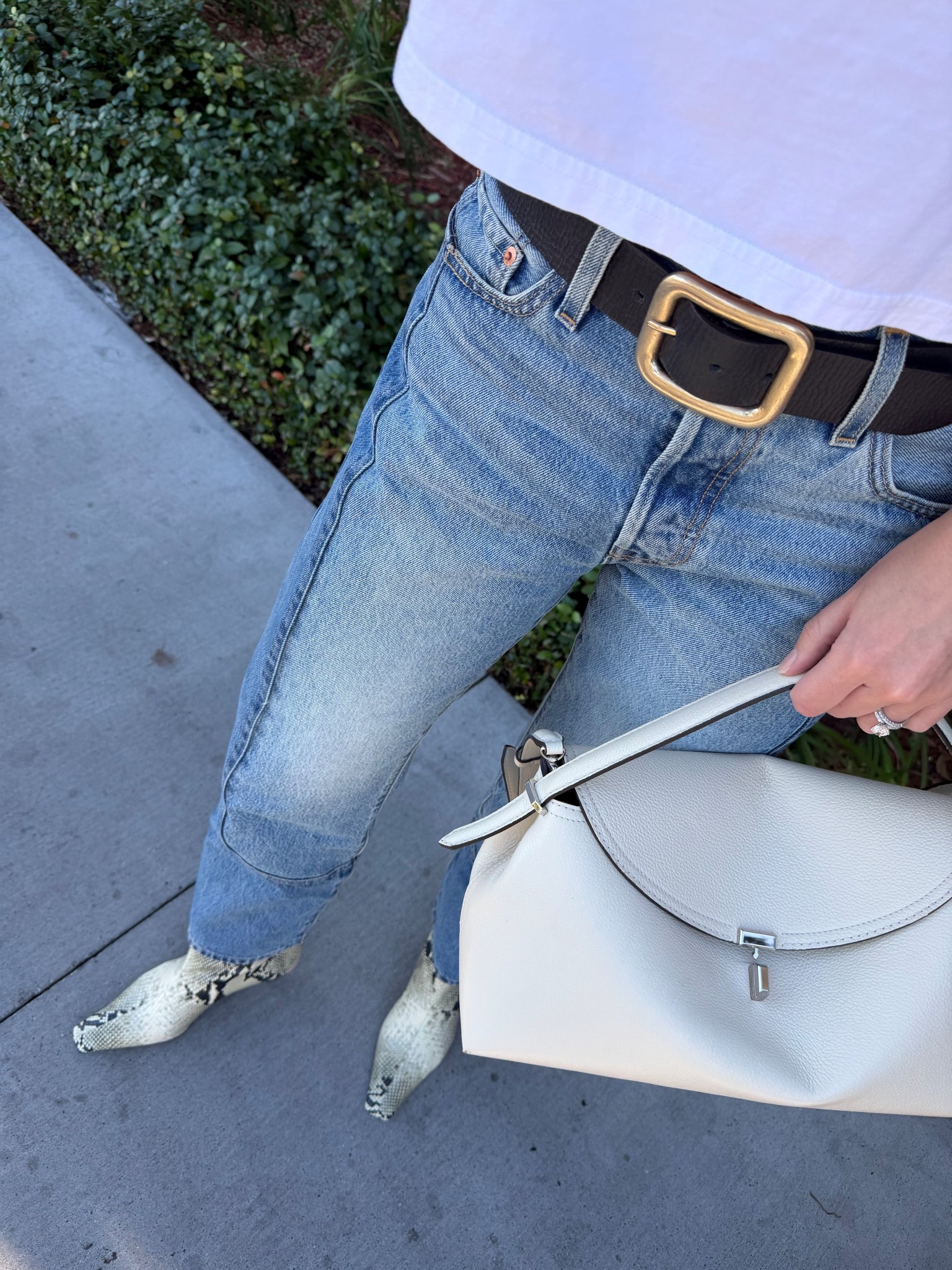 Jeans and a tee will always be my favorite outfit 

#LTKStyleTip #LTKSeasonal #LTKShoeCrush