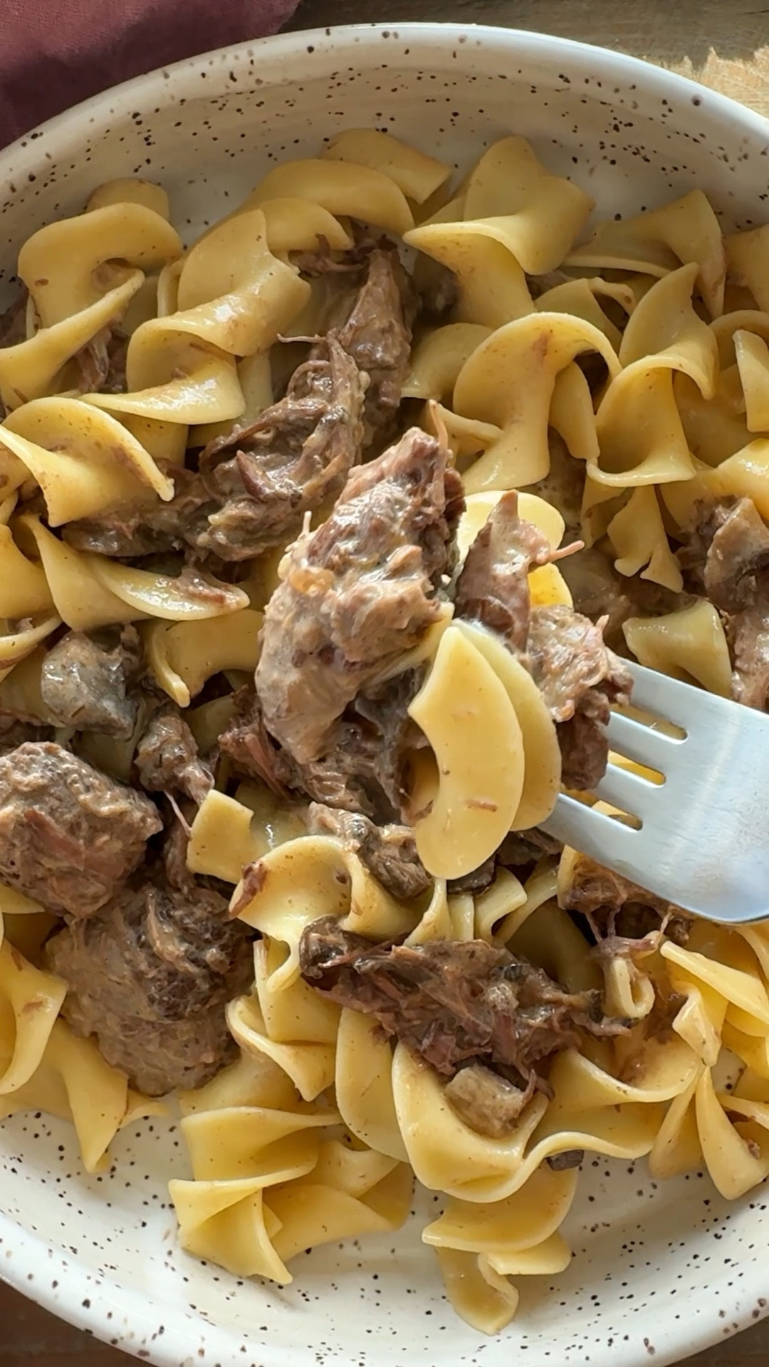 (46g Protein!) Slow Cooker Beef Stroganoff 🍲✨ Cozy, hands-off comfort food that my husband keeps asking me to make again and again.



I make stroganoff all the time because my family loves it, but turning a pot roast into this slow cooker version might be my favorite yet. It’s rich, creamy, and the kind of dinner that somehow tastes even better the next day.

✅ Hands-off slow cooker dinner
✅ Cozy comfort food the whole family loves
✅ Husband approved!

Get the full recipe https://www.skinnytaste.com/slow-cooker-beef-stroganoff/

Follow @skinnytaste for more easy, cozy slow cooker dinners 🍽️

#LTKfoodie #LTKdayinmylife #LTKHome