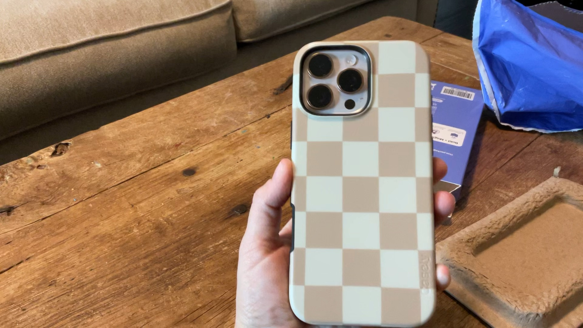 New phone who dis? I’ve had the 12 pro max for forever and just switched to the iPhone 16 pro max and loving it. Got this cute case too! Sharing some of my iPhone faves 📱⬇️

#LTKGiftGuide