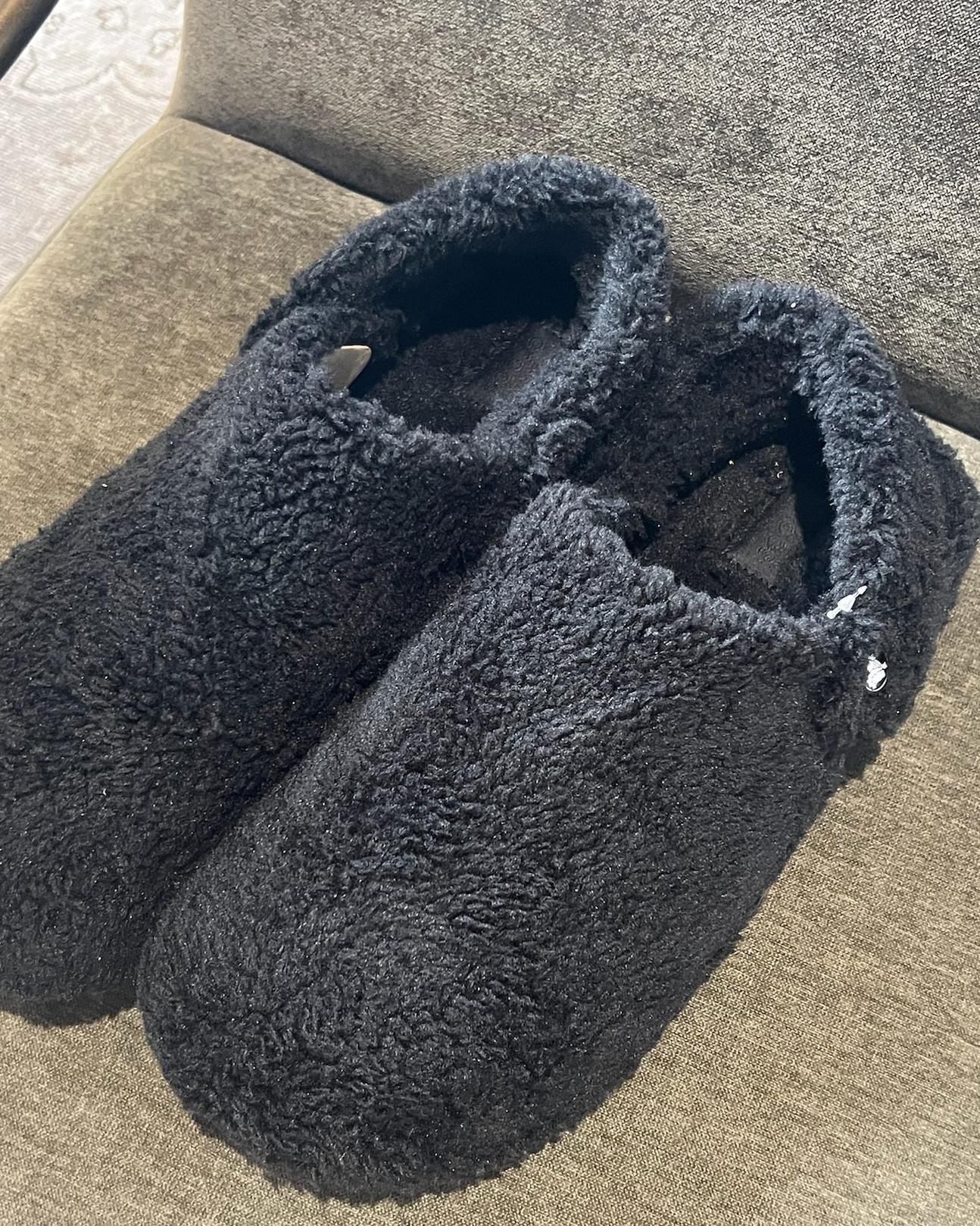 40% off these crocs classic cozy slippers! perfect gift idea for anyone on your list✨🎅🏼

gift idea, gift guide, crocs, house shoes, slippers, house slippers, crocs fuzzy slippers, fuzzy slippers, gift ideas for men, gift ideas for him, gift ideas for her, Nashville, mom of 3, Dede Raad, dress up buttercup 

#LTKHoliday #LTKSaleAlert #LTKGiftGuide
