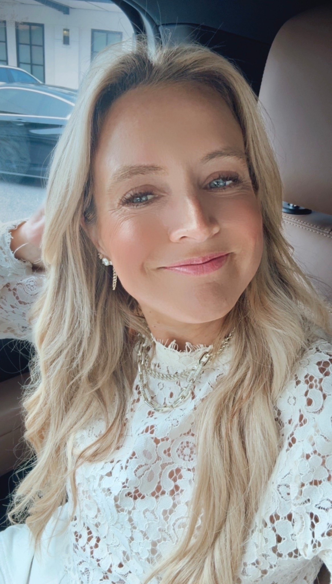 Loving this top for spring 

#LTKmomlife #LTKSeasonal #LTKootd