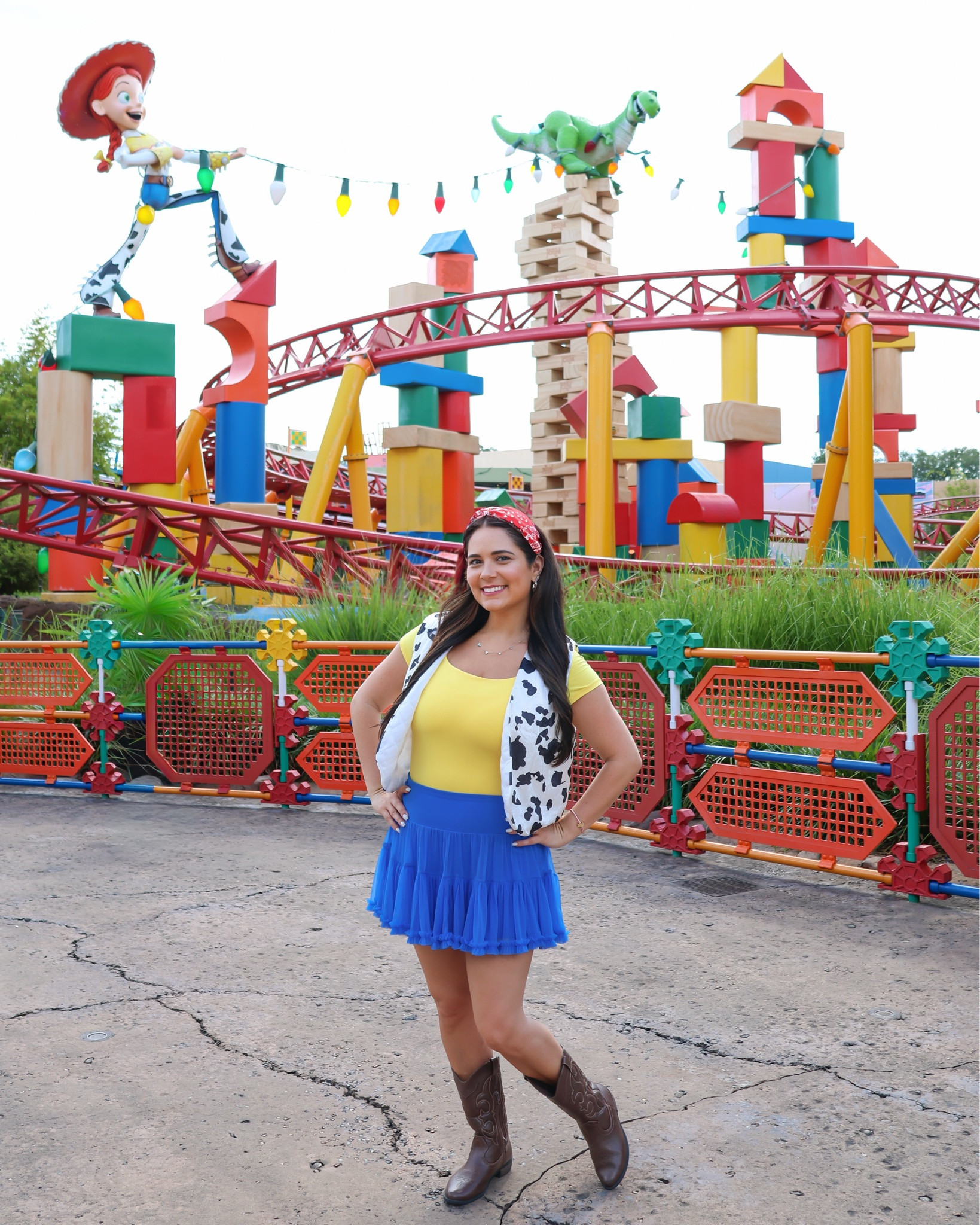 Toy Story 5 Outfit Inspo!
Here’s a cute little girly Woody look I did for Toy Story Land in Disney’s Hollywood Studios!

#LTKootd #LTKTravel #LTKgrwm