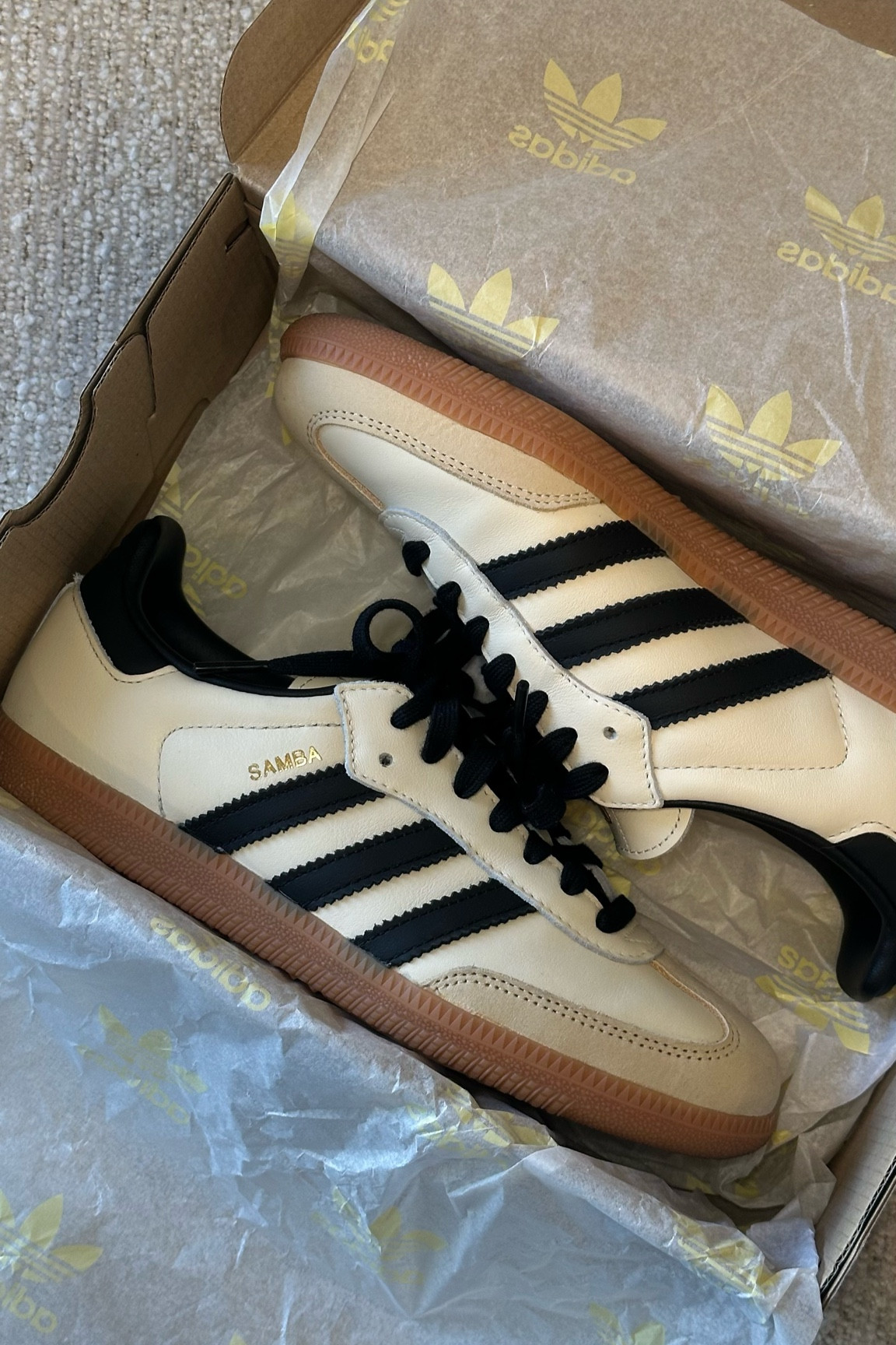 Cream & black sambas 

#LTKstyletip #LTKshoecrush